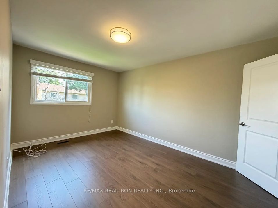 122 Copperwood Square Property Photo 19