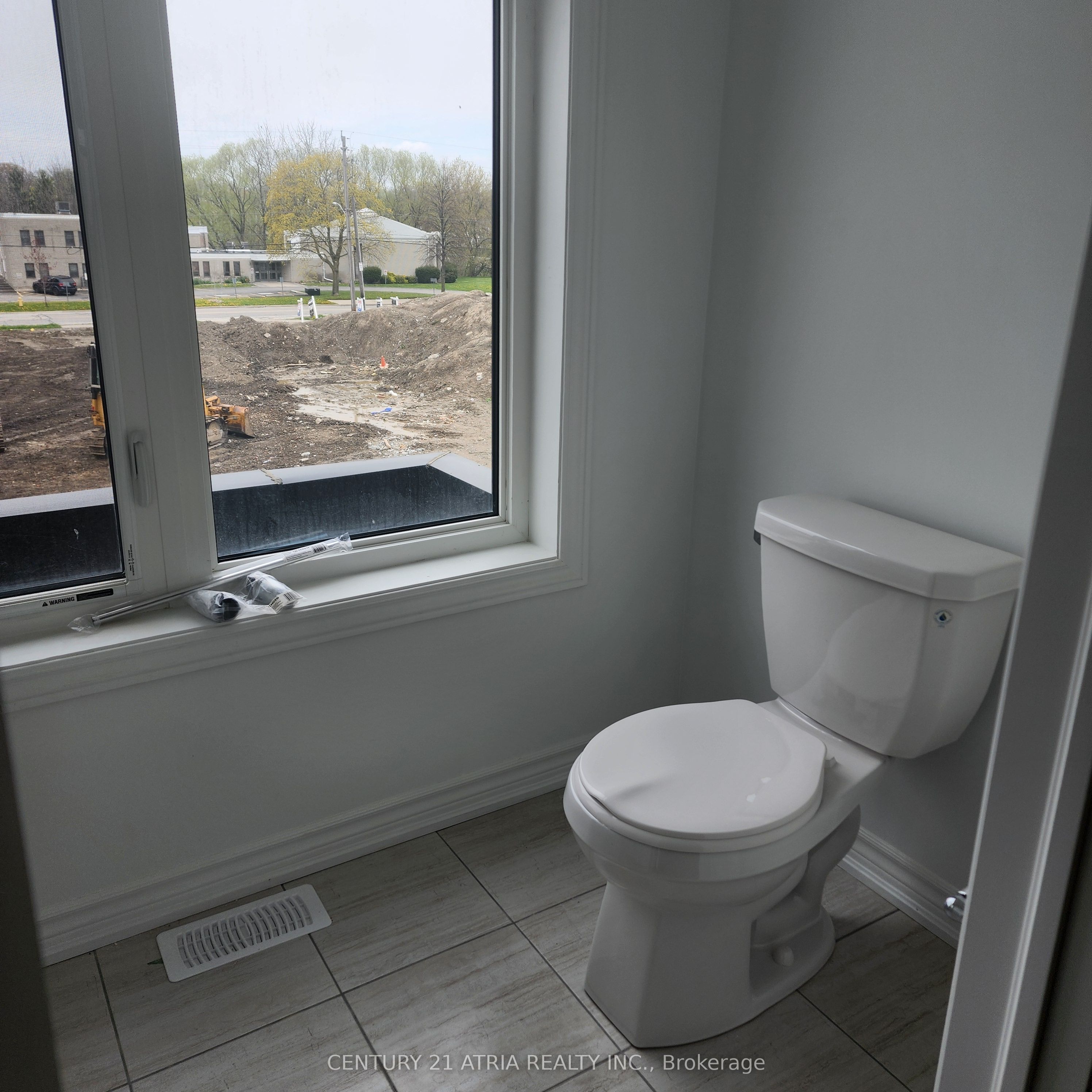 791 Chinook Path Property Photo 6