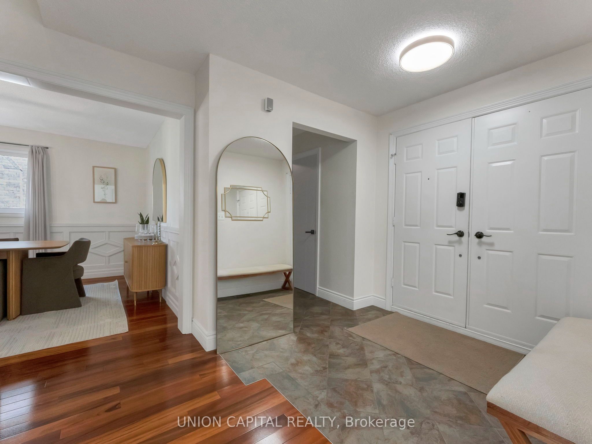 772 Pebble Court Property Photo 4