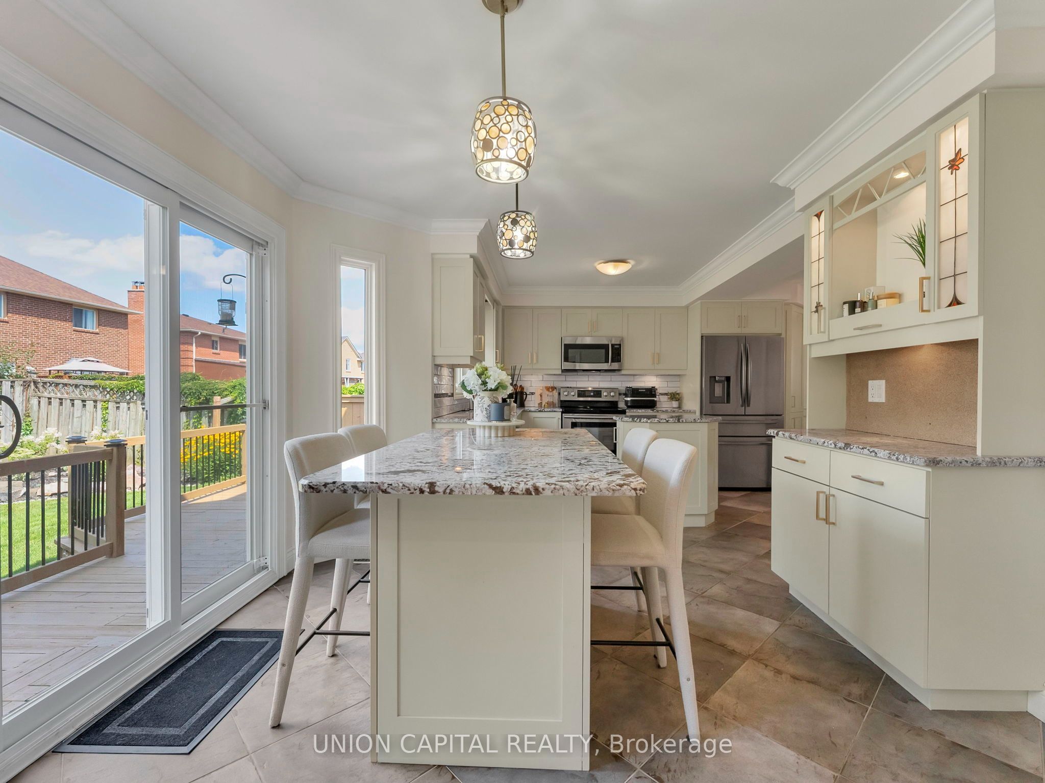 772 Pebble Court Property Photo 17