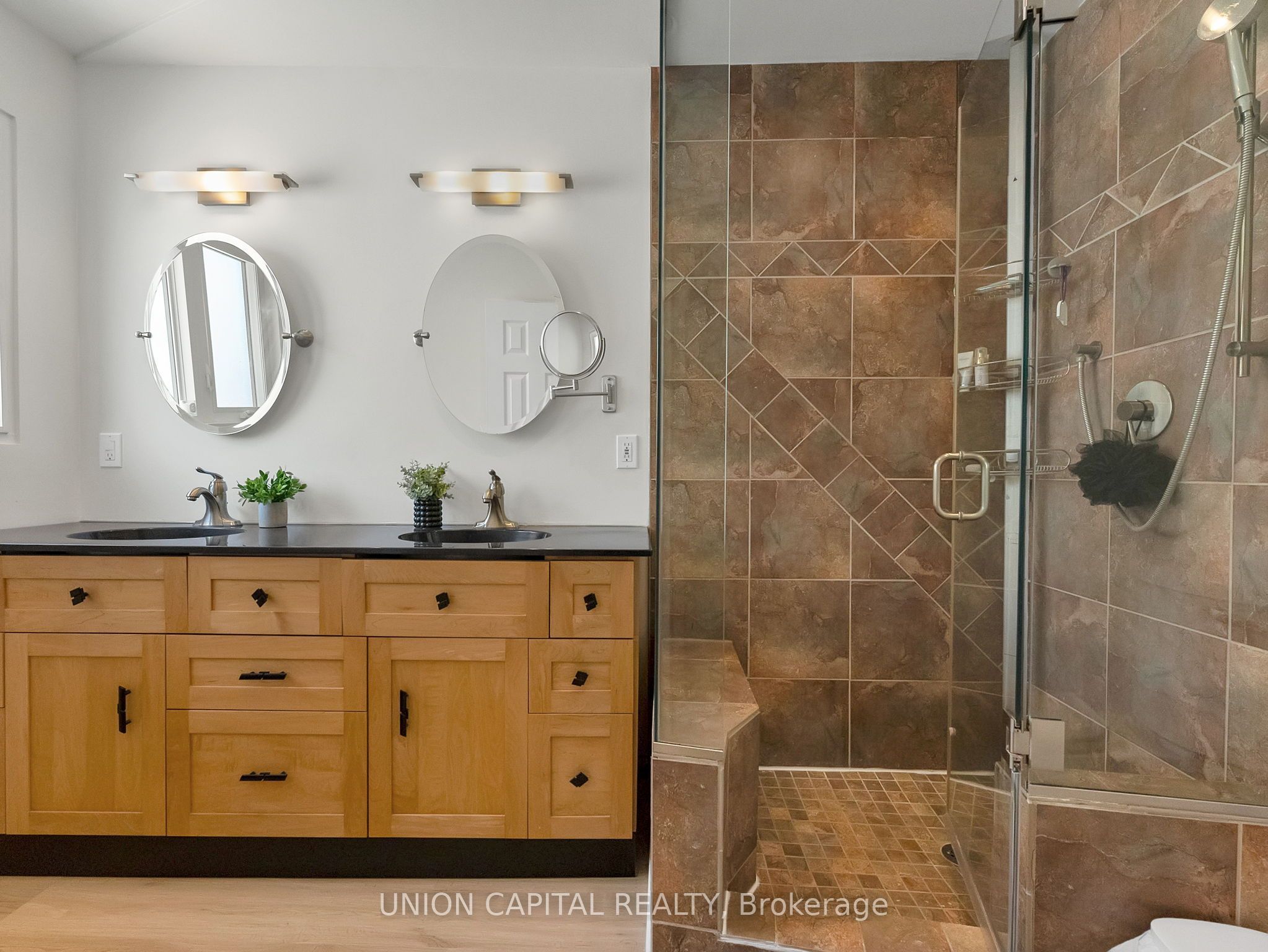 772 Pebble Court Property Photo 27