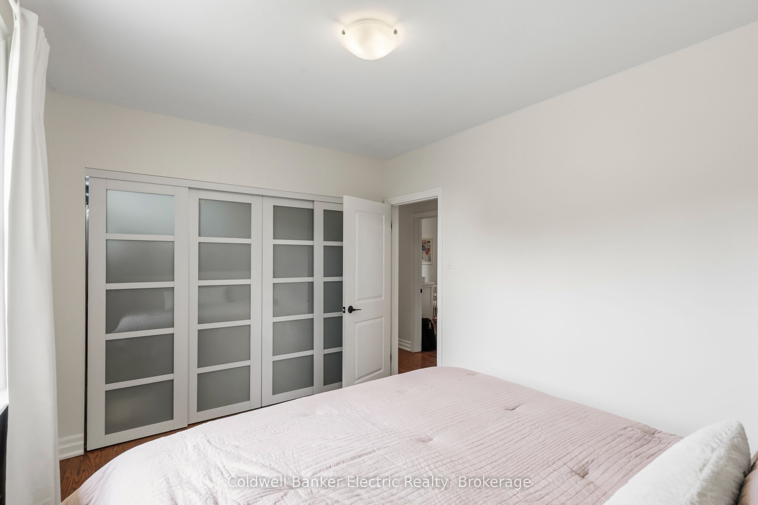 326 Cochrane Street Property Photo 12