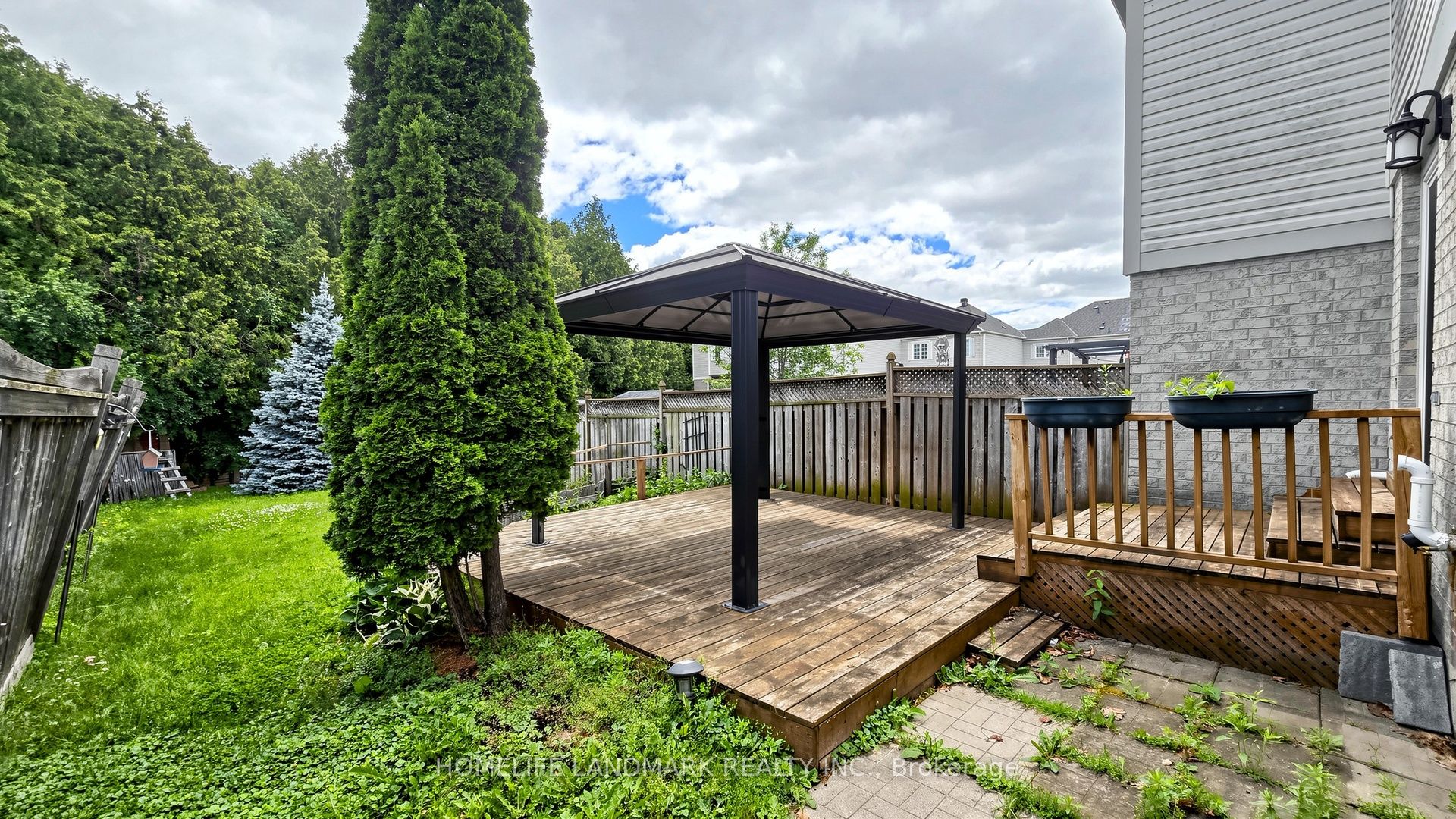 78 Bonello Crescent Property Photo 39