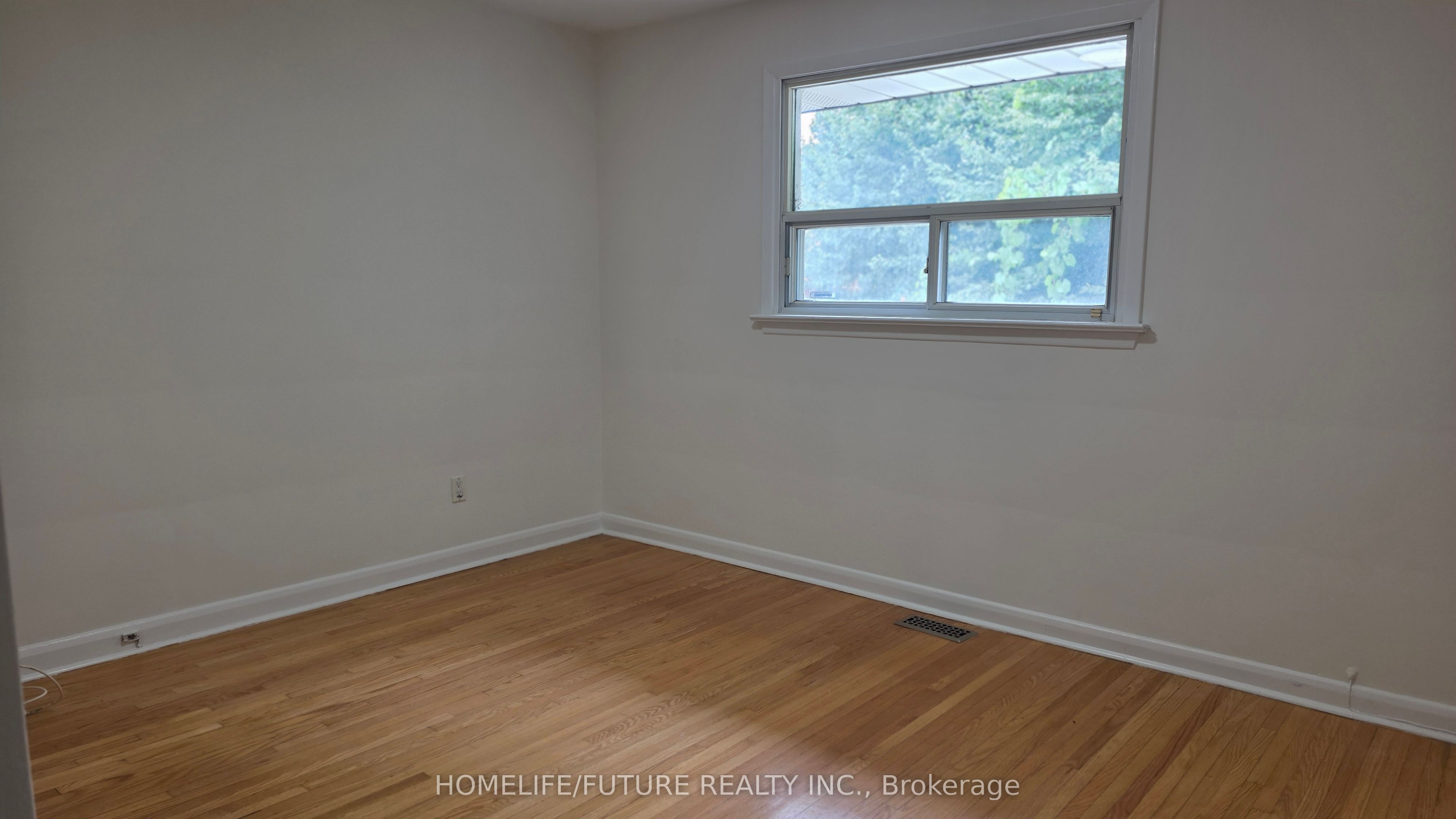 362 Morrish Road Main Property Photo 8