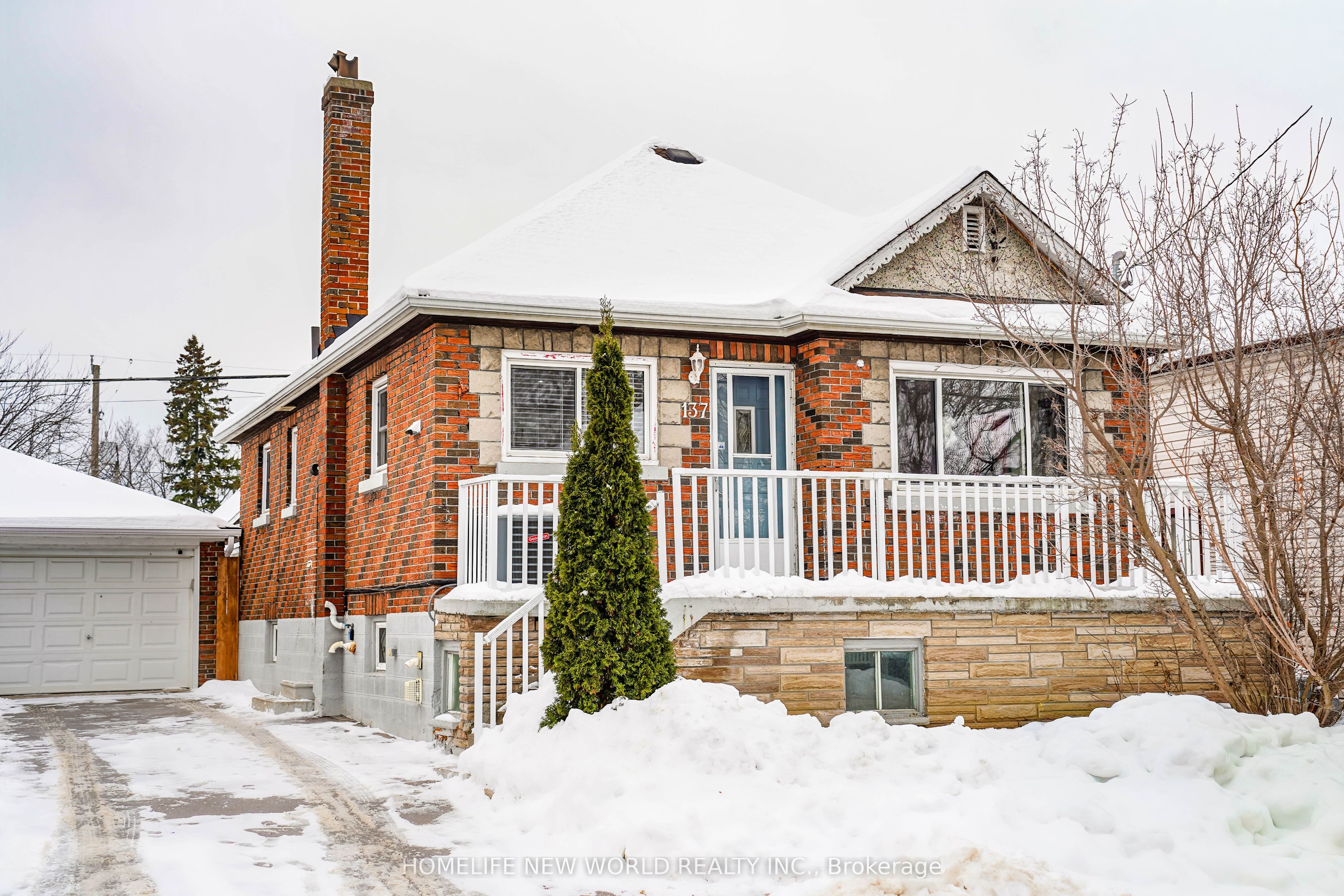 137 Banting Avenue Property Photo 1