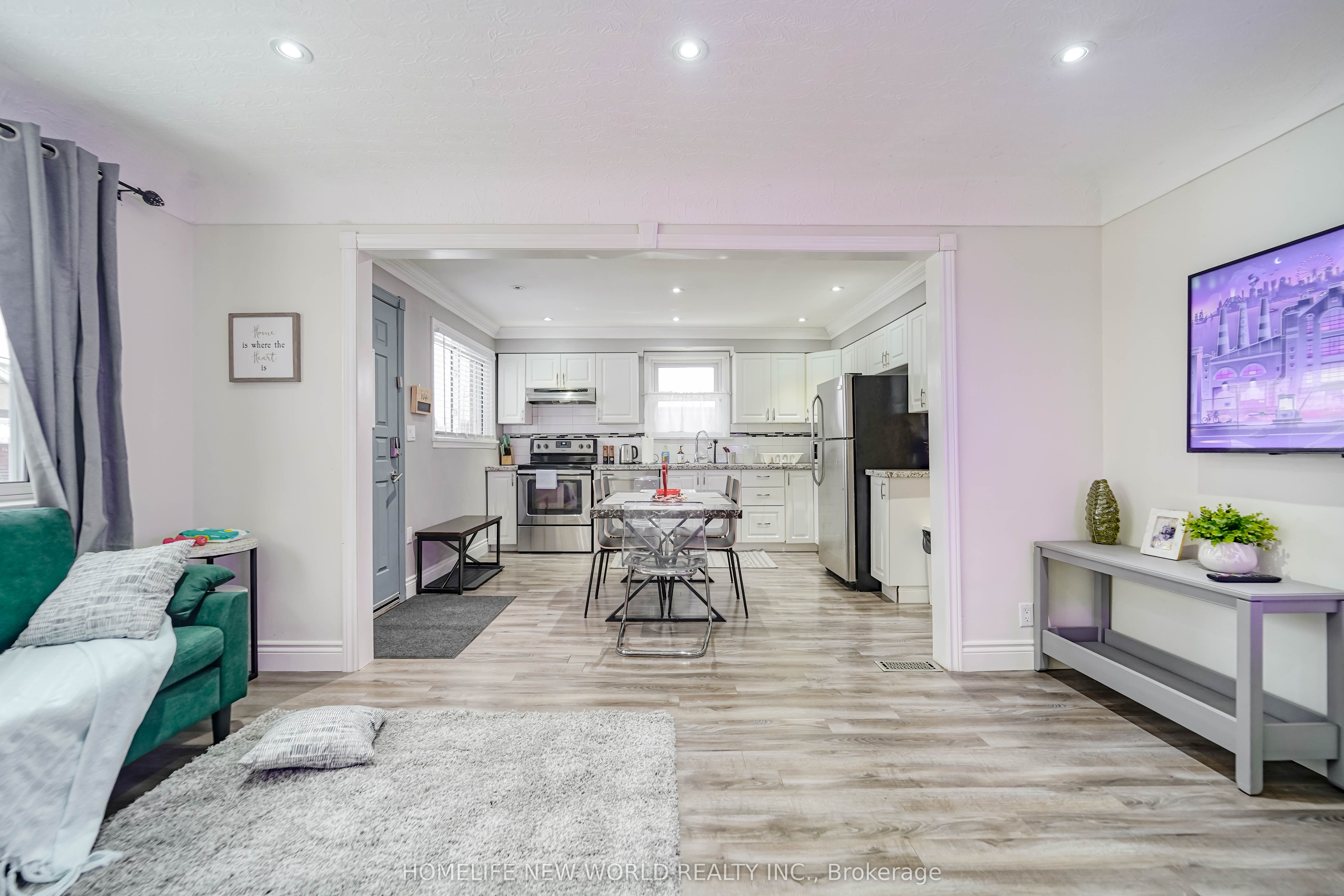 137 Banting Avenue Property Photo 14