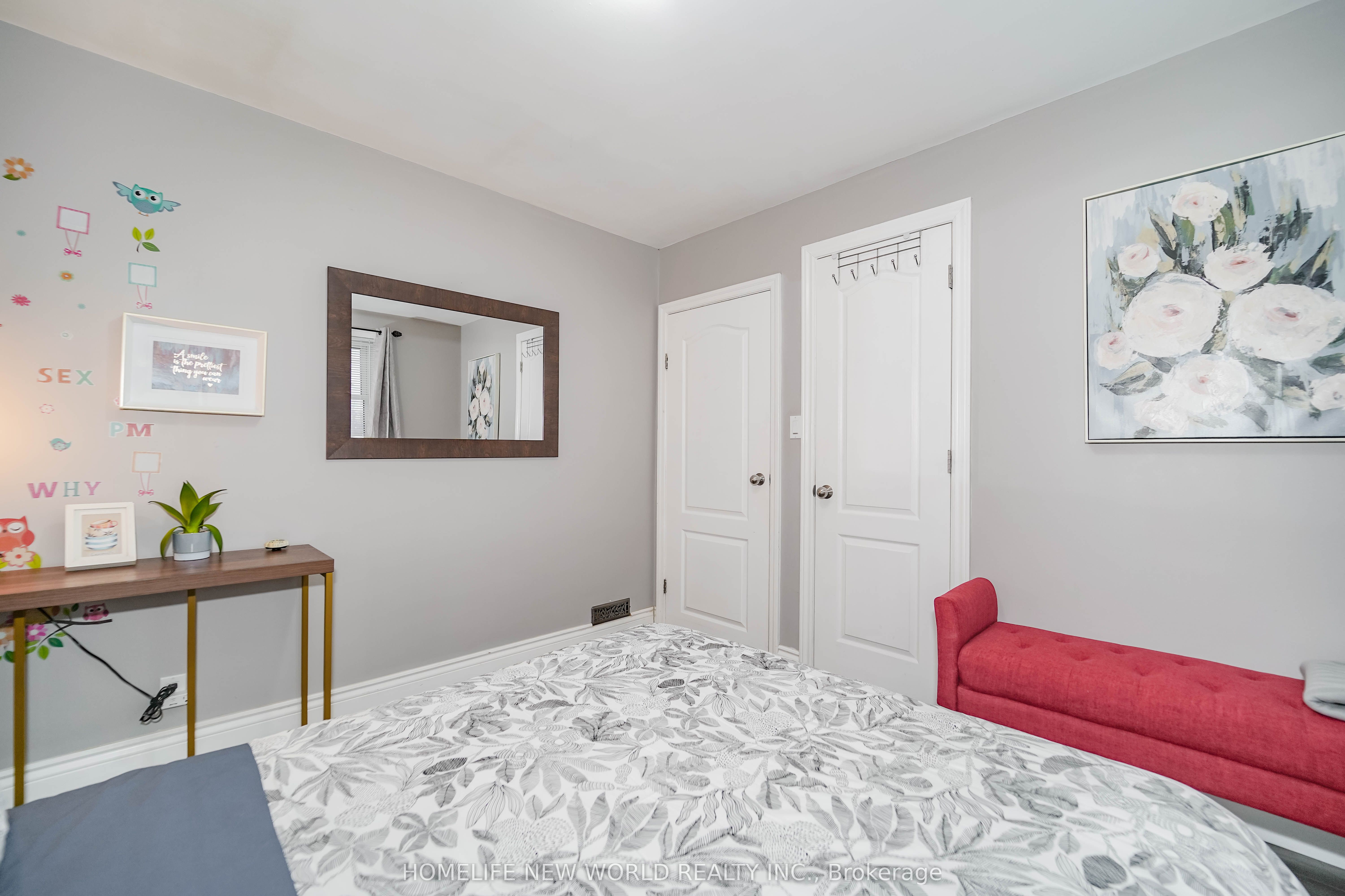 137 Banting Avenue Property Photo 20