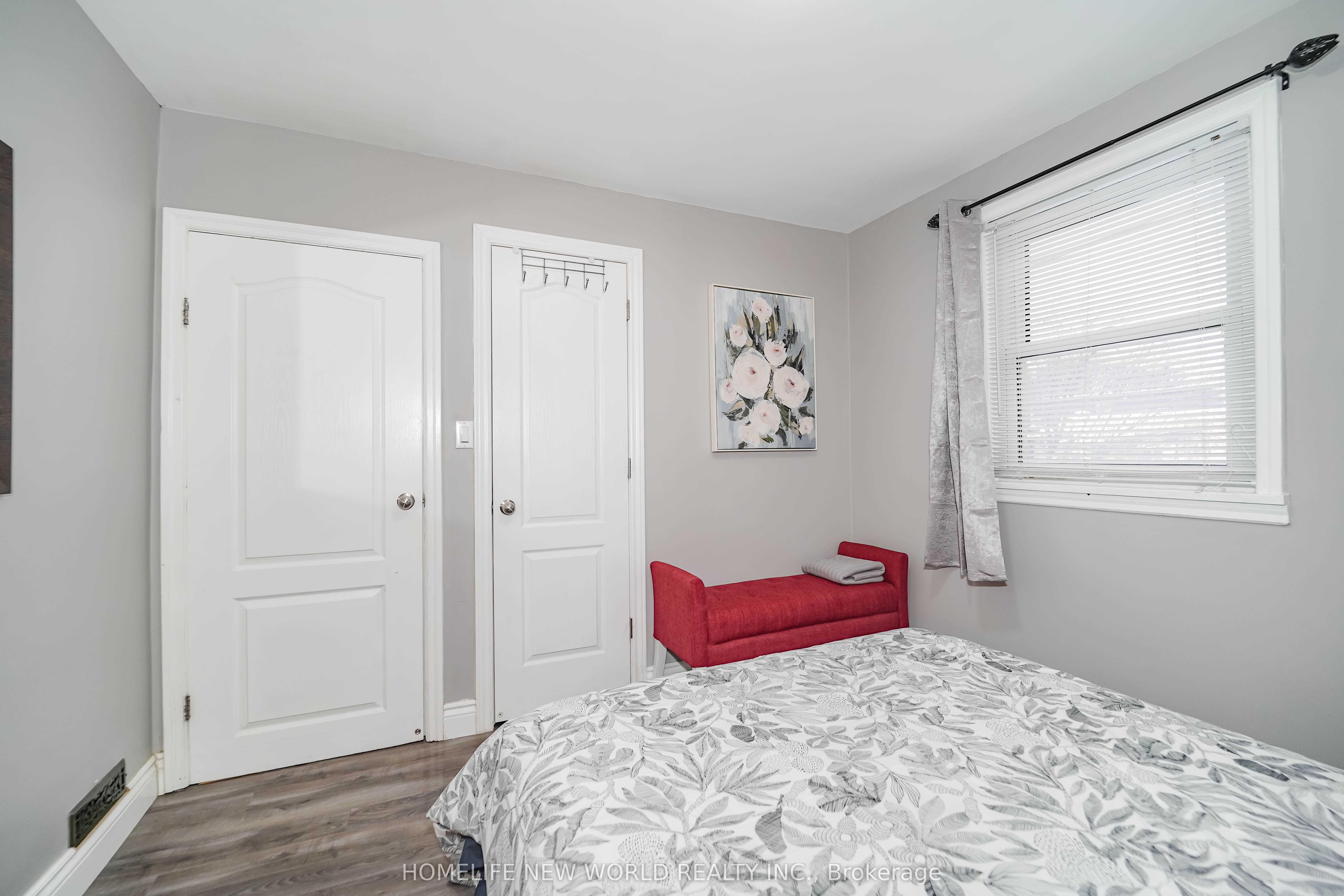 137 Banting Avenue Property Photo 21