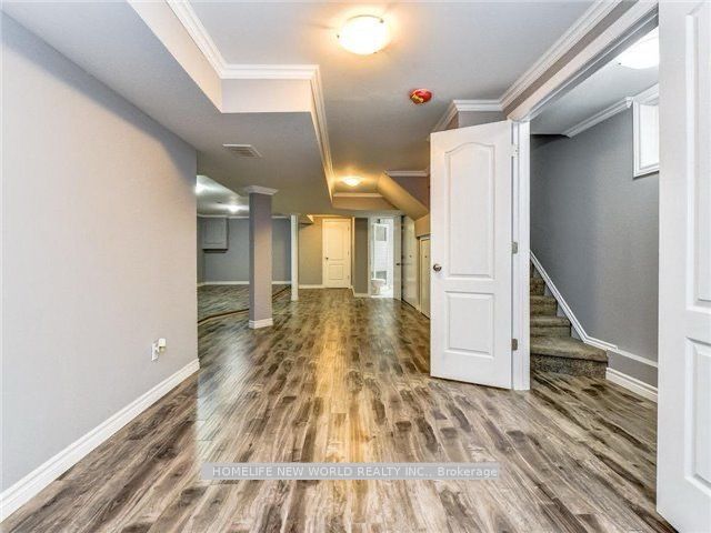137 Banting Avenue Property Photo 31