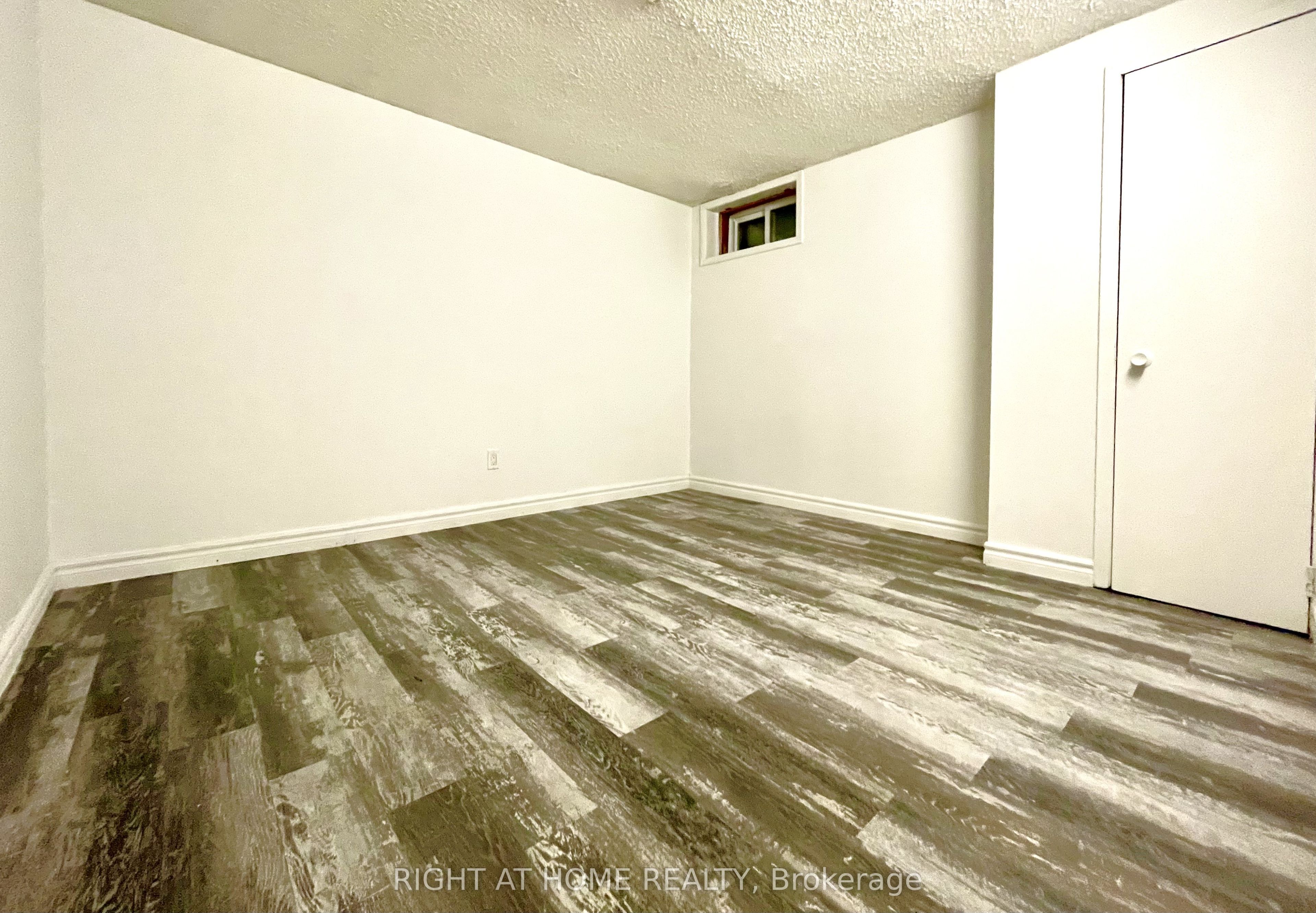 108 Littleleaf Drive B Property Photo 7