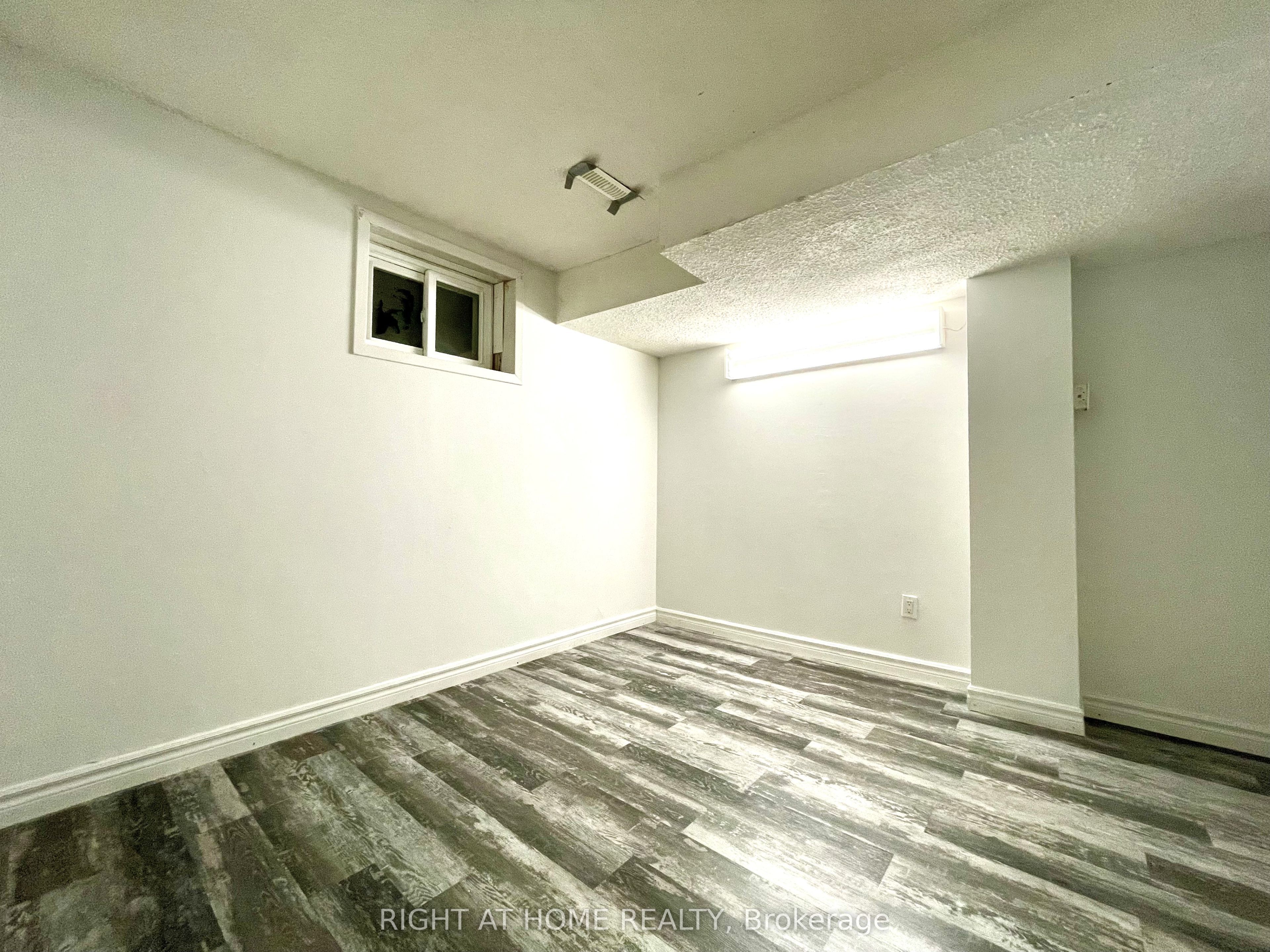 108 Littleleaf Drive B Property Photo 9
