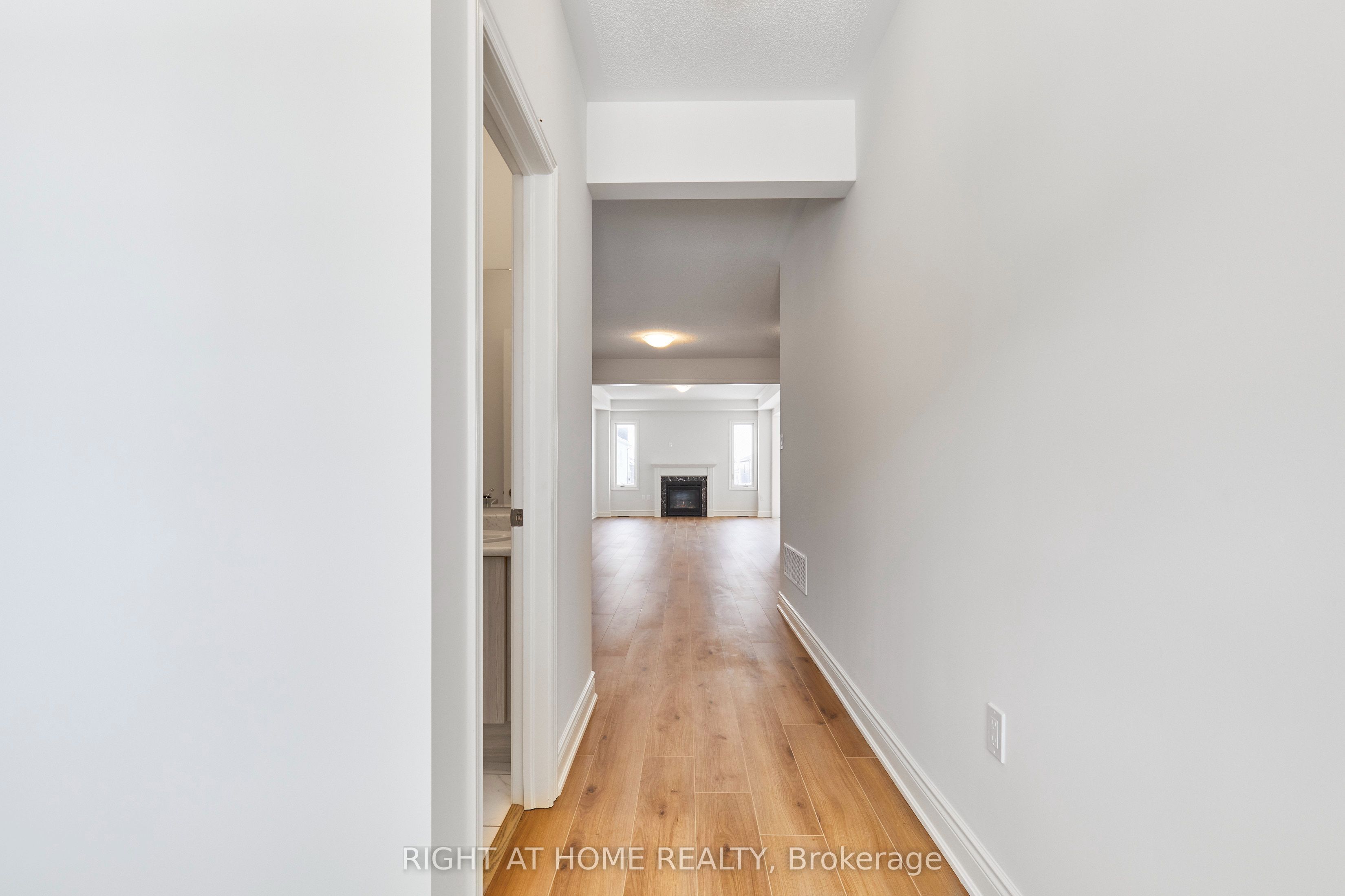 2122 Cayenne Street Property Photo 3