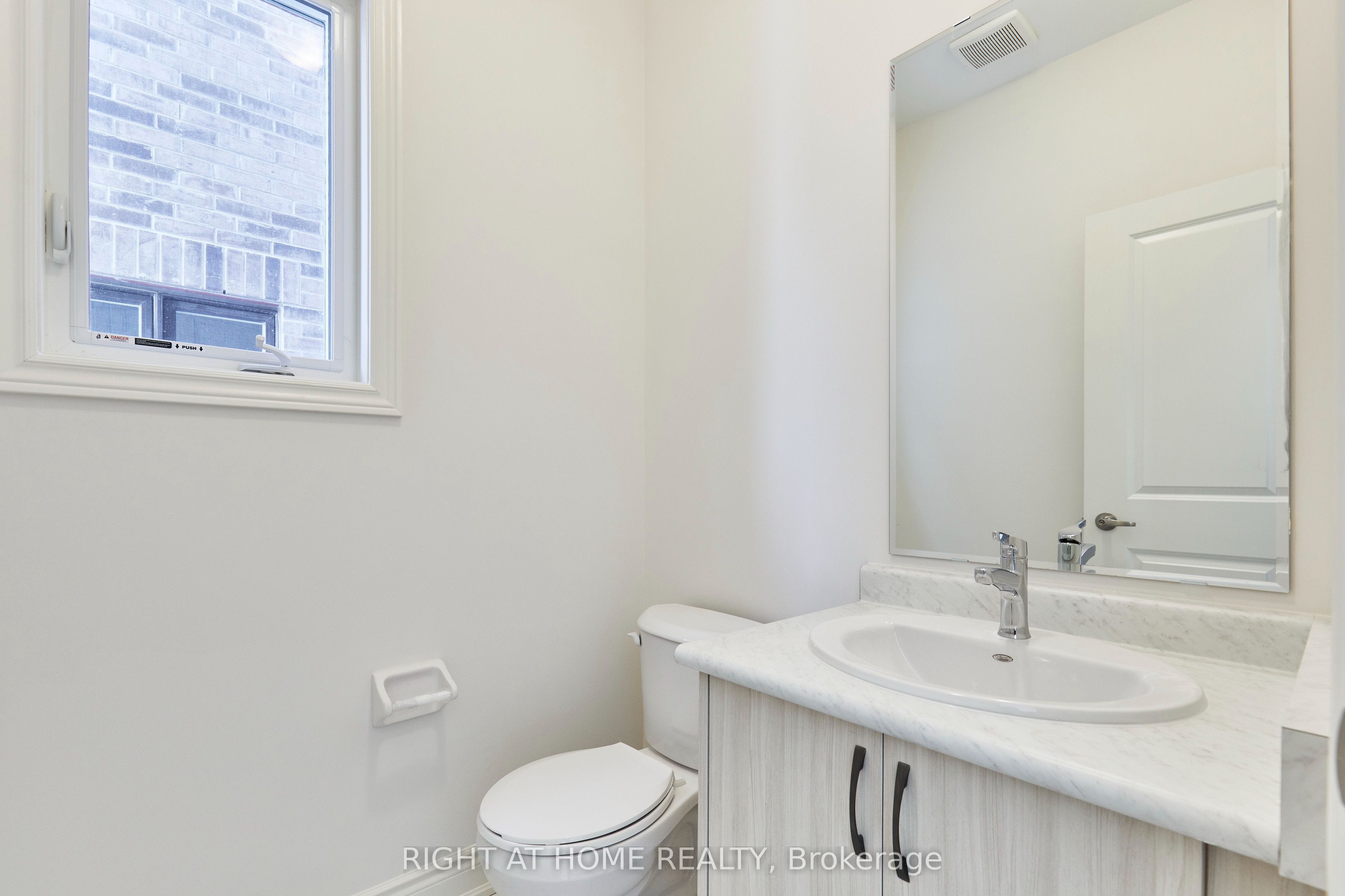 2122 Cayenne Street Property Photo 5