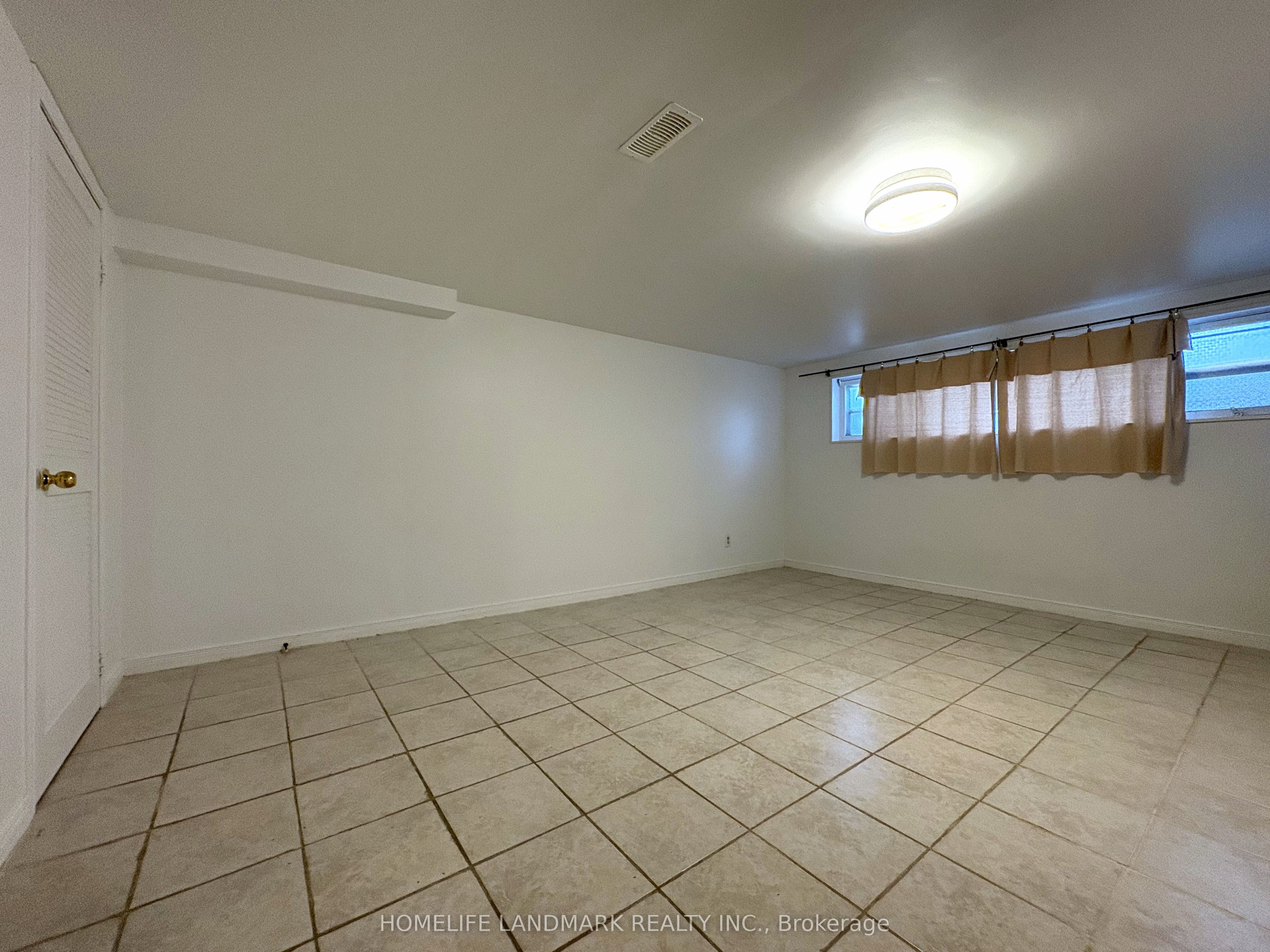 9 Lamont Avenue Basement Property Photo 7