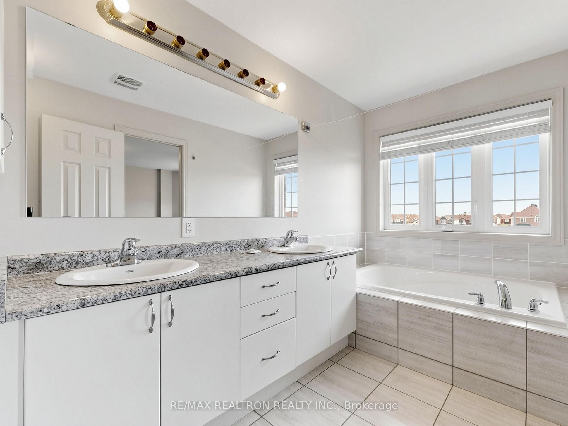 59 Jevons Drive Property Photo 23