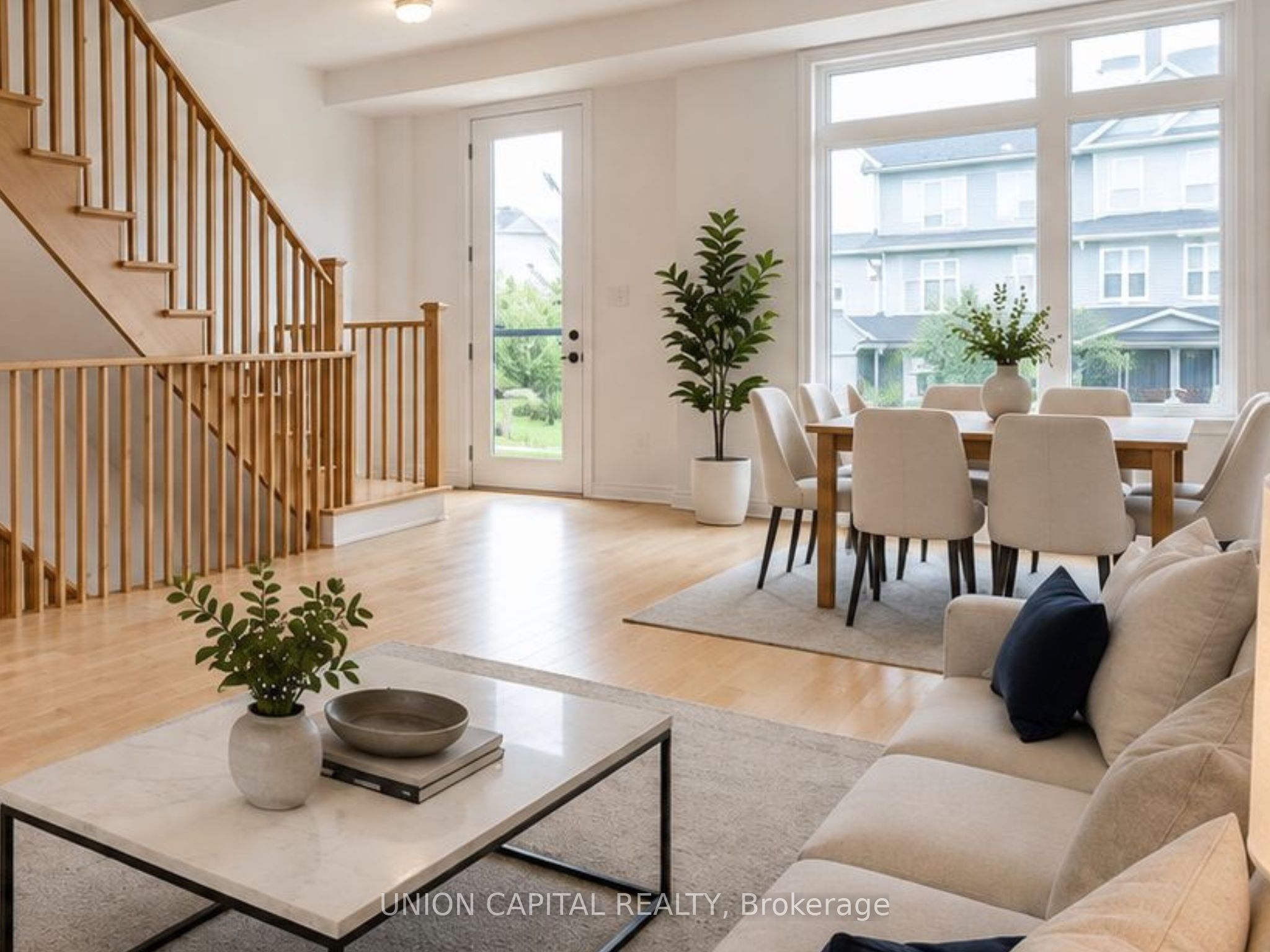 83 Sorbara Way Property Photo 4