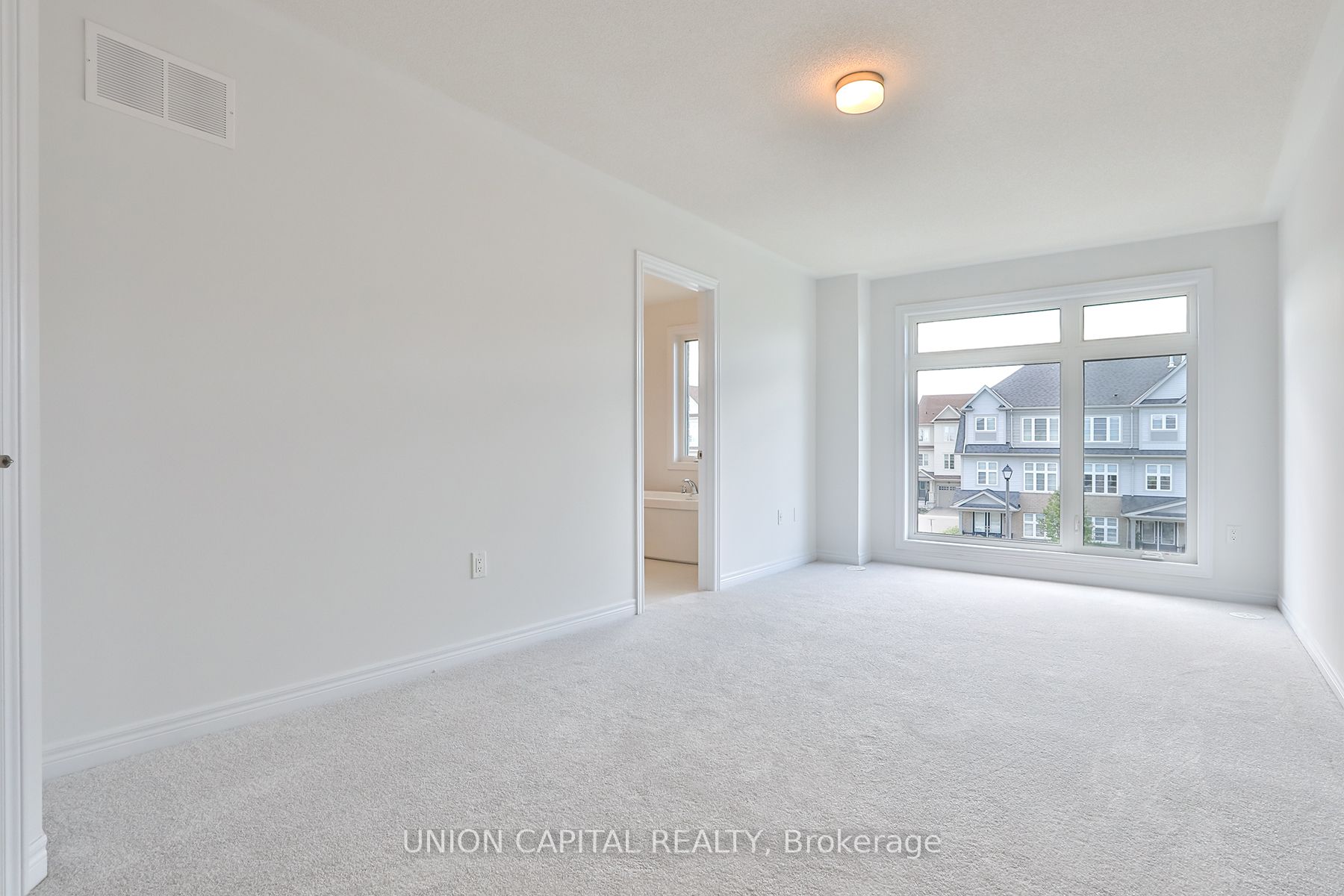 83 Sorbara Way Property Photo 16
