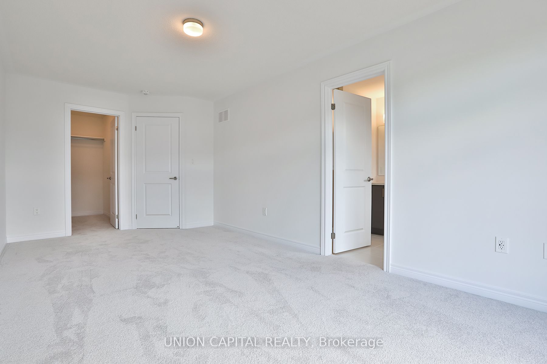 83 Sorbara Way Property Photo 17