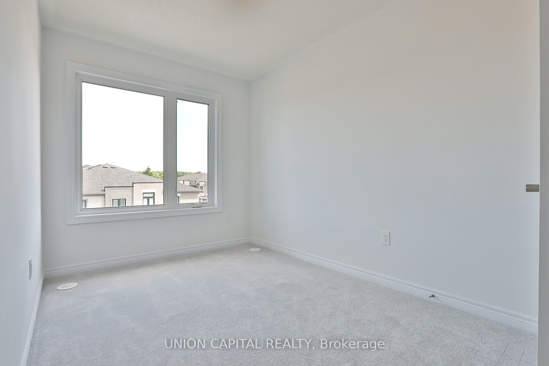 83 Sorbara Way Property Photo 22