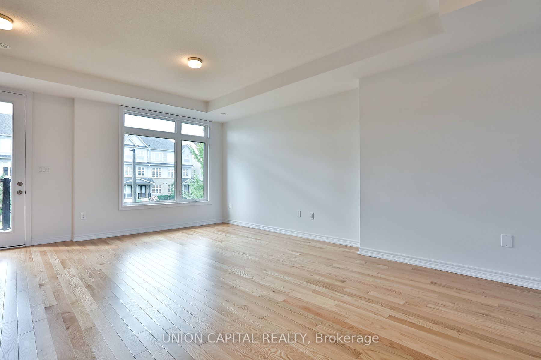 83 Sorbara Way Property Photo 32