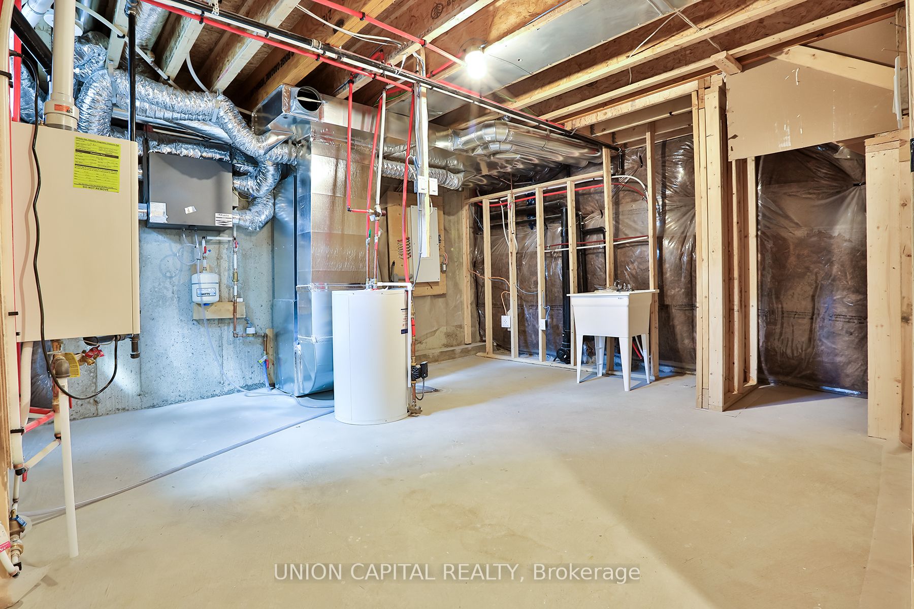 83 Sorbara Way Property Photo 44