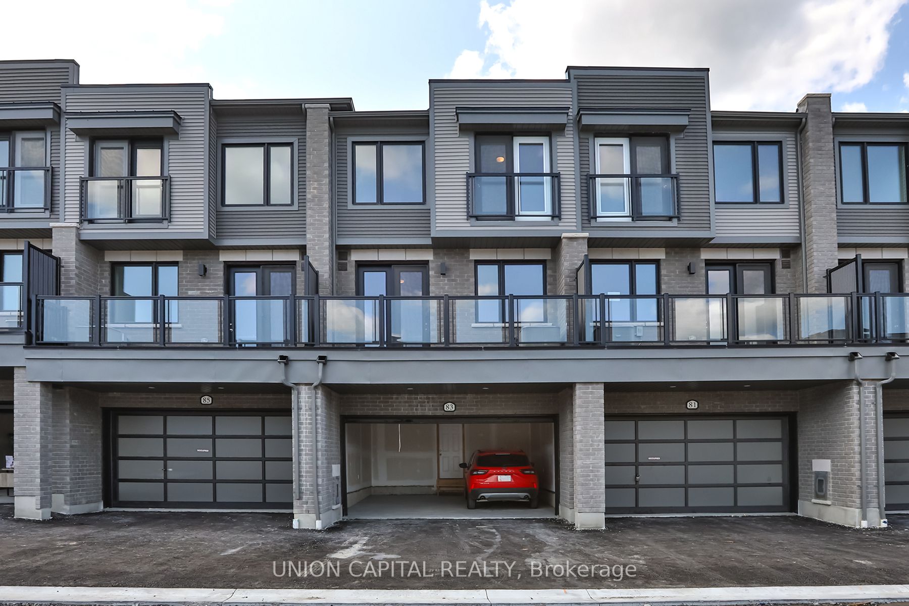83 Sorbara Way Property Photo 48