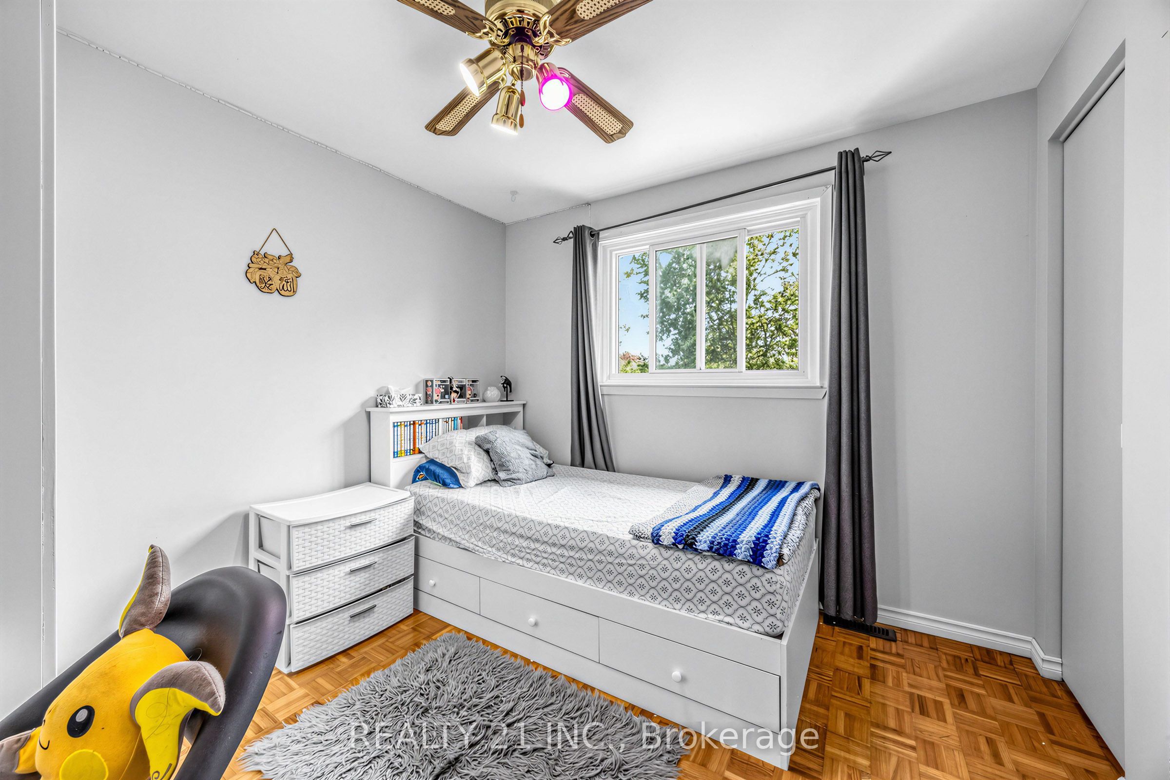 376 Vancouver Crescent Property Photo 13