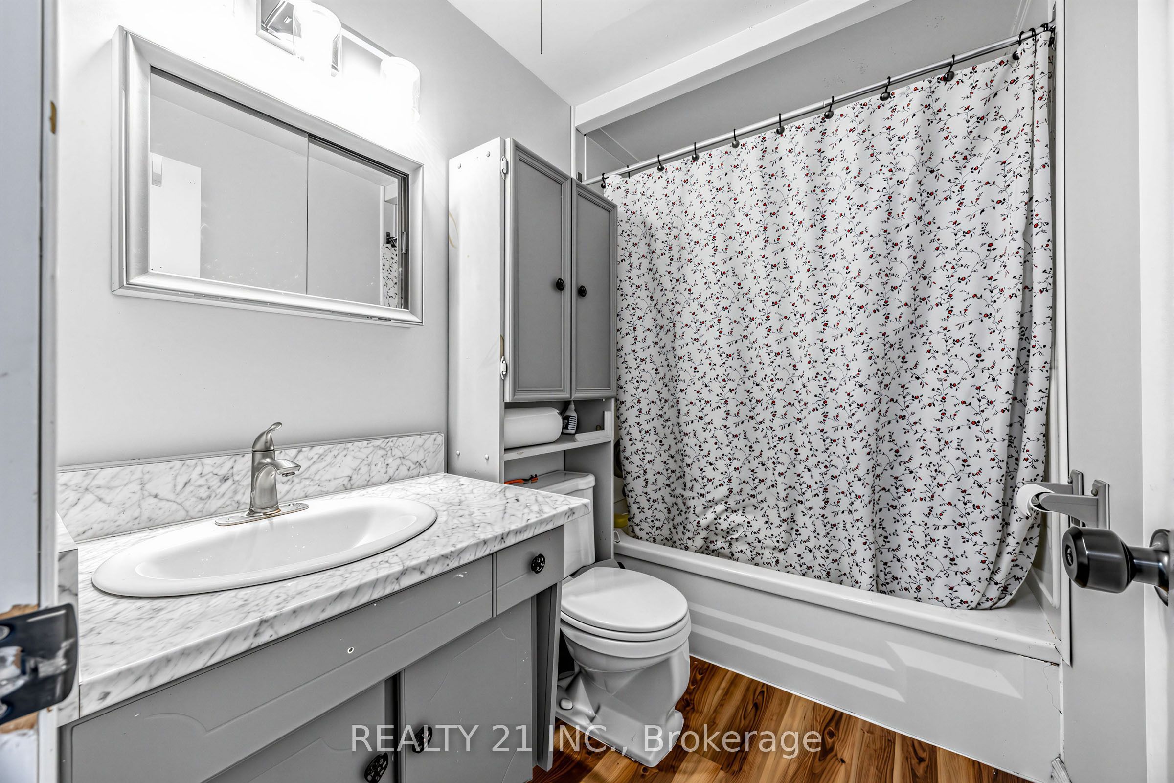 376 Vancouver Crescent Property Photo 15