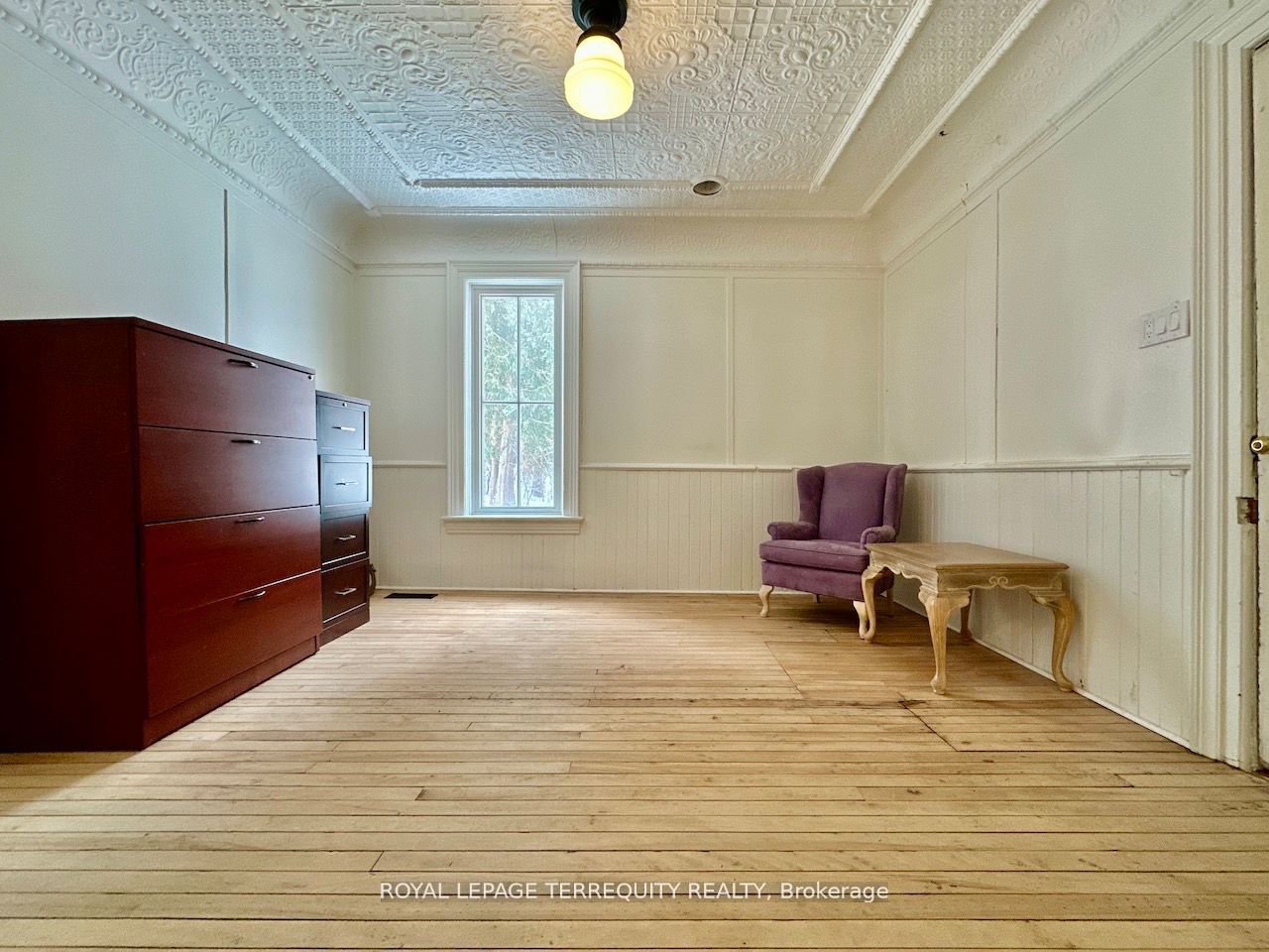 132 Highway 7 W1-w2 Property Photo 8