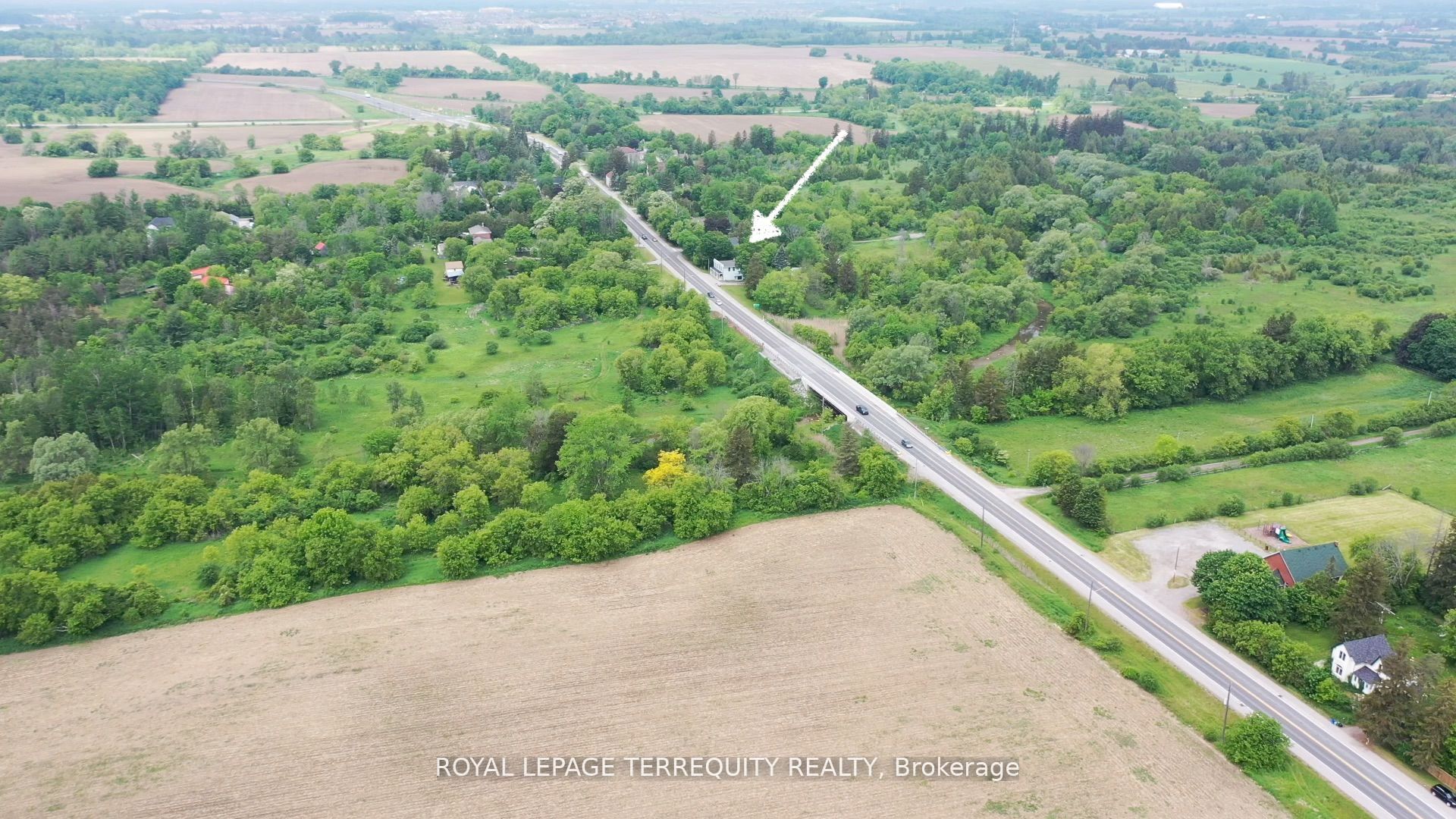 132 Highway 7 W1-w2 Property Photo 27