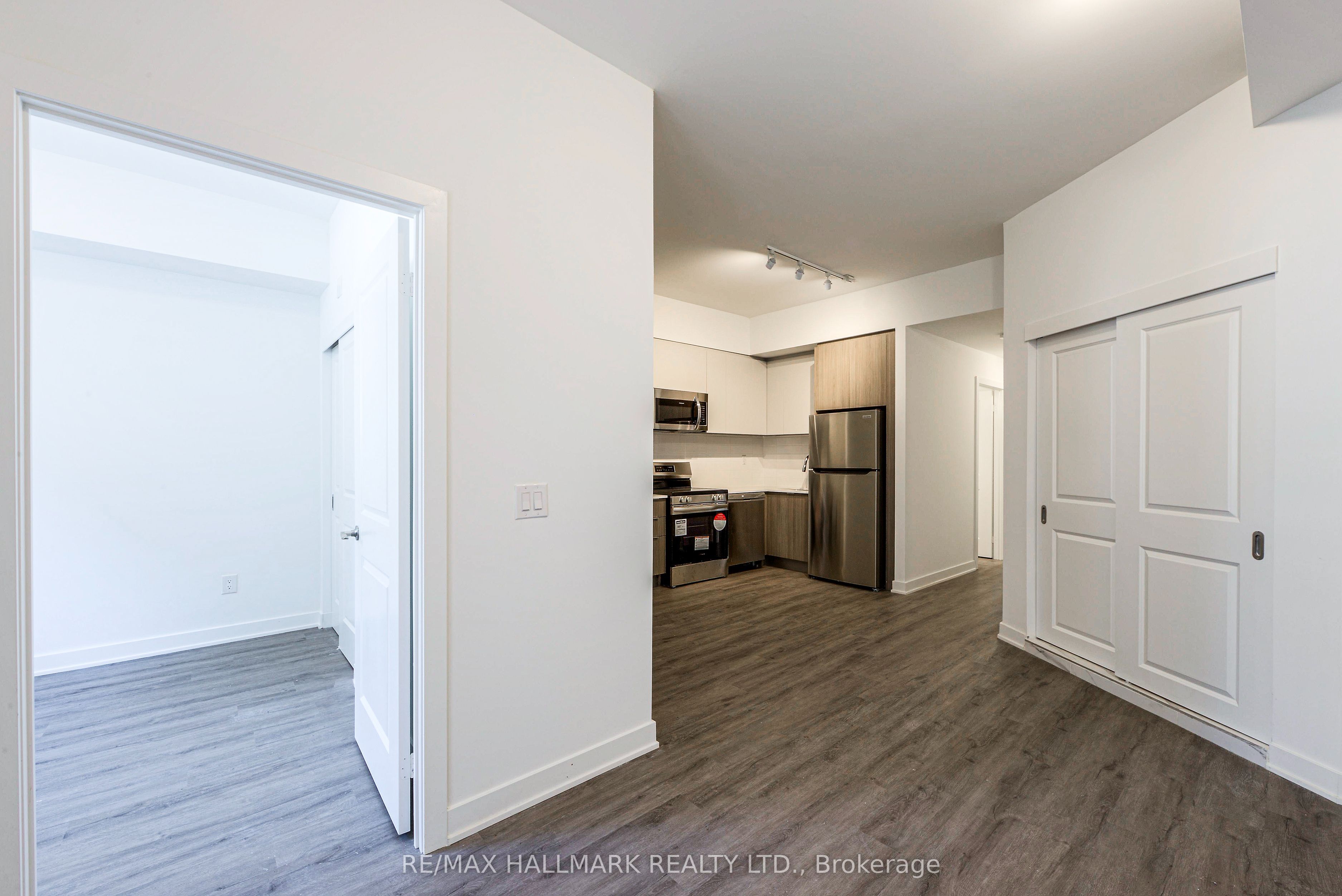 35 Danforth Road 103 Property Photo 1
