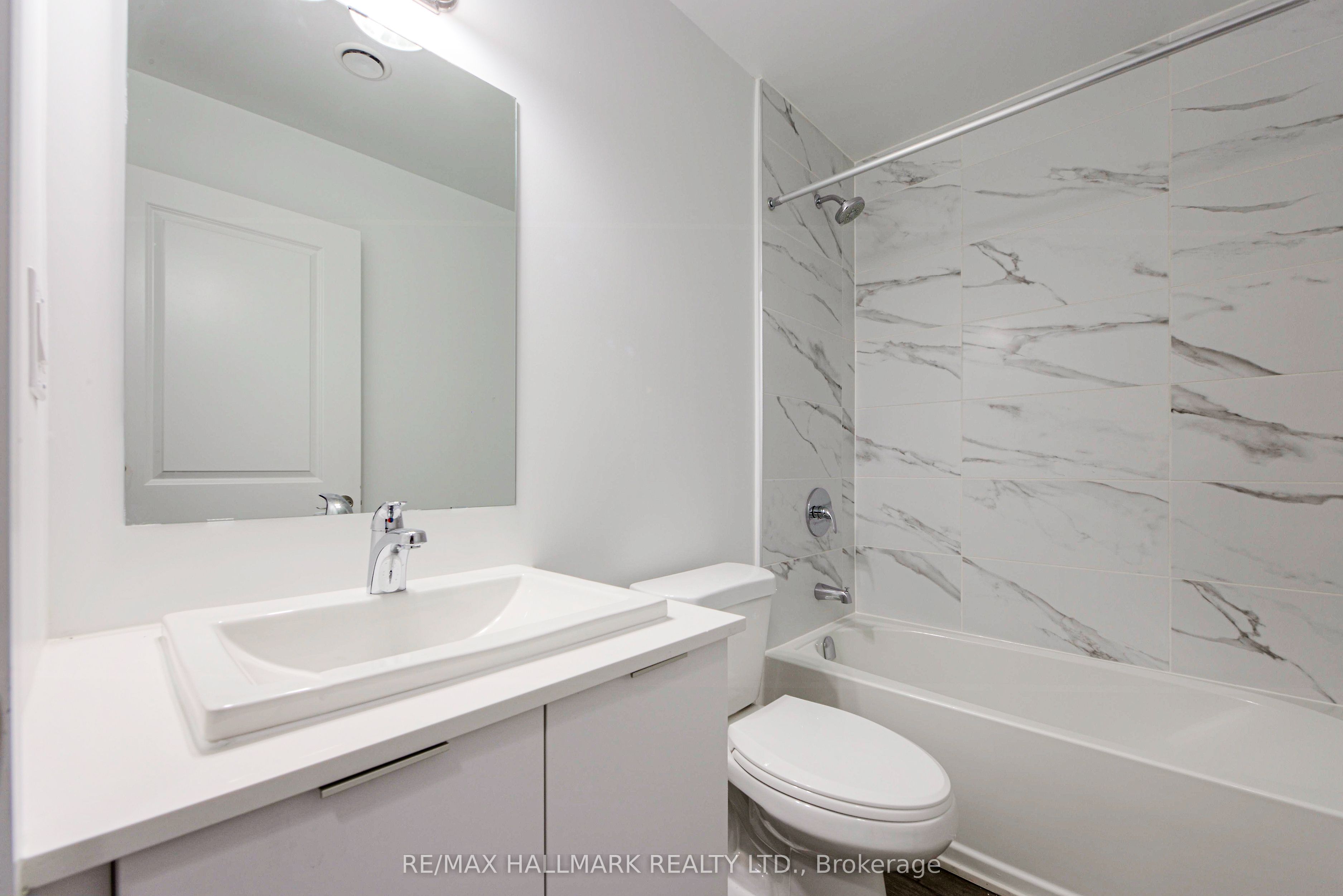 35 Danforth Road 103 Property Photo 12