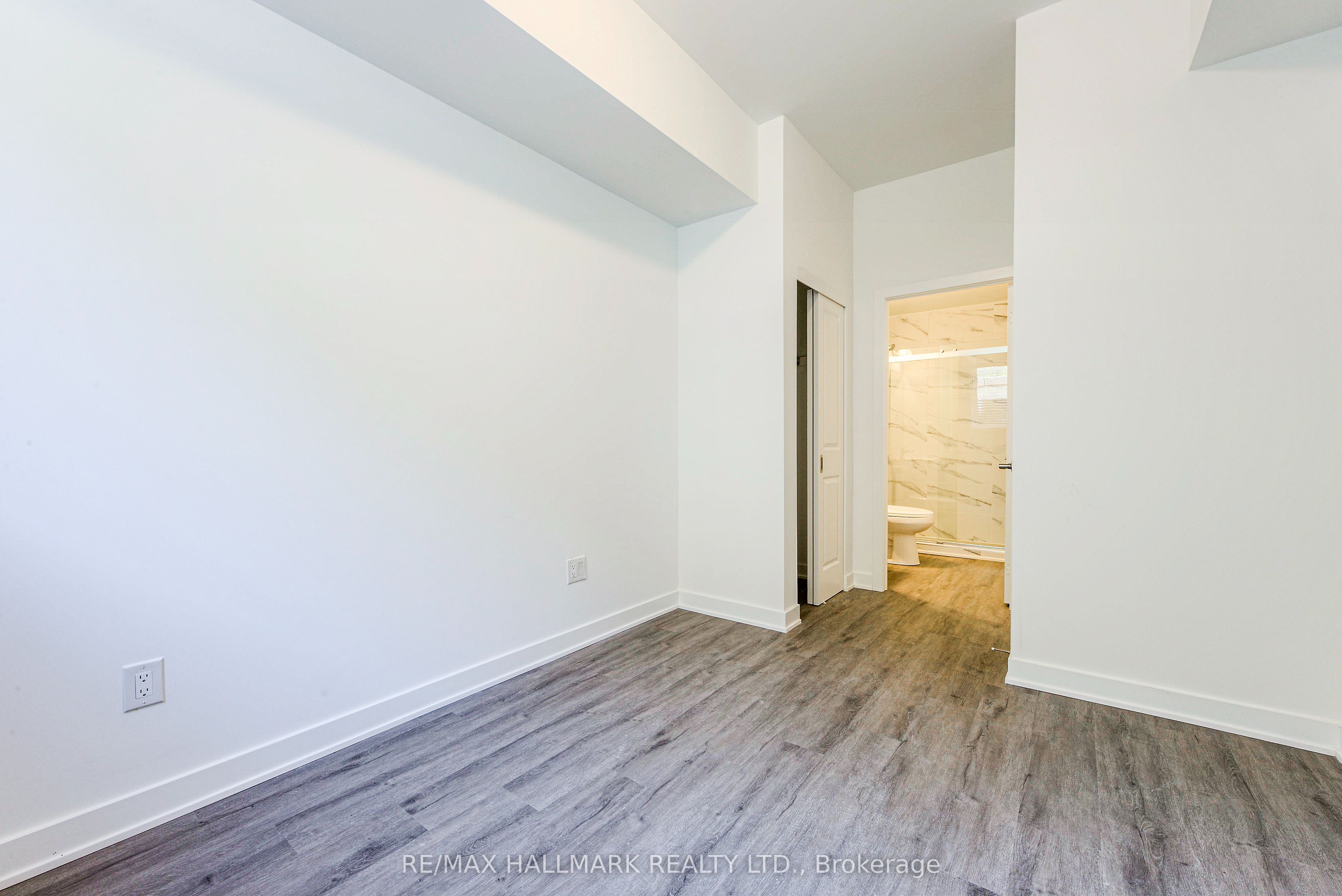 35 Danforth Road 103 Property Photo 18