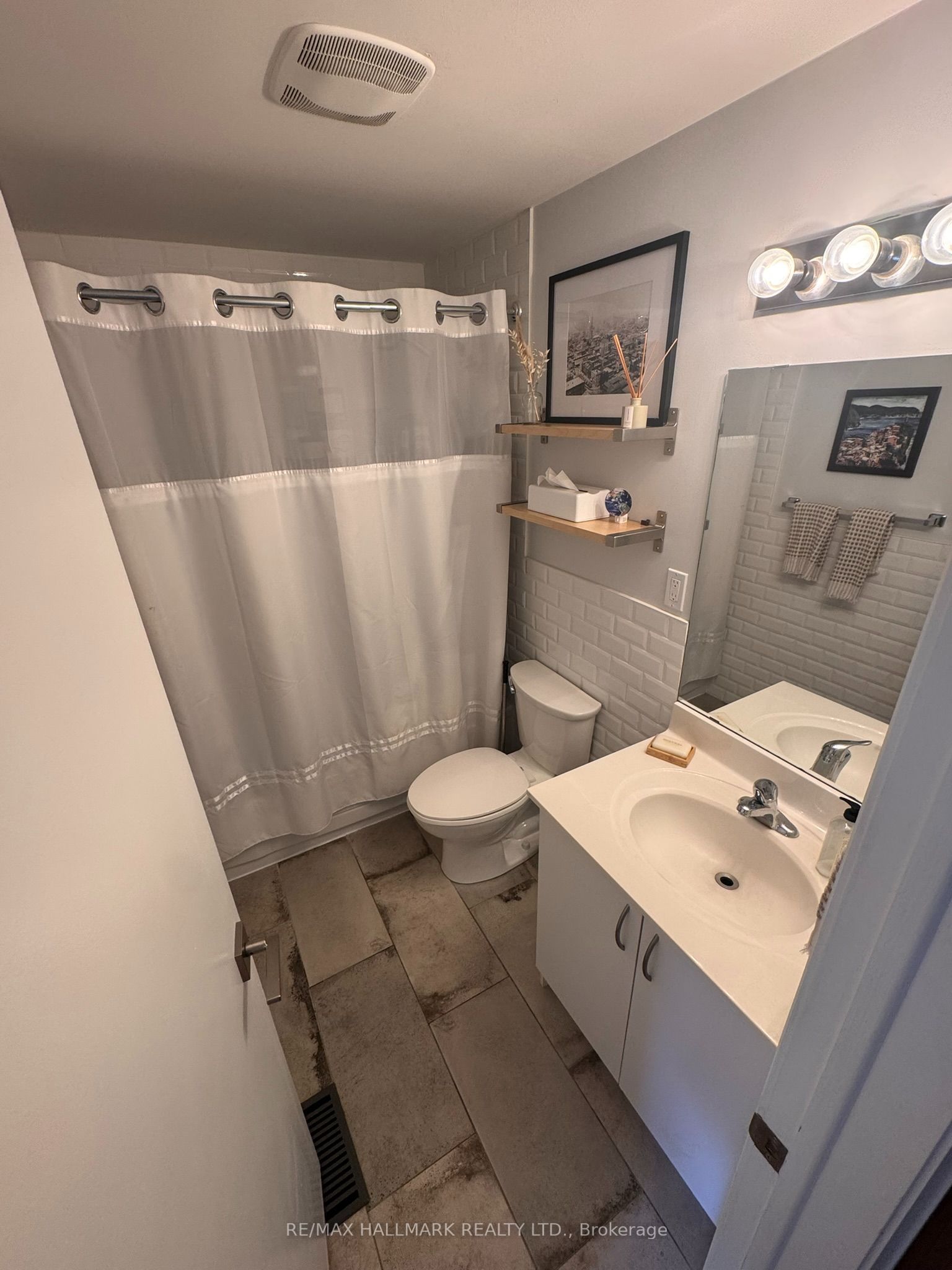 10 Hamilton Street Property Photo 6