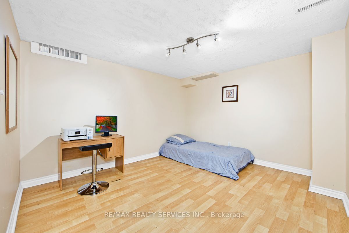 64 Strickland Drive Property Photo 31