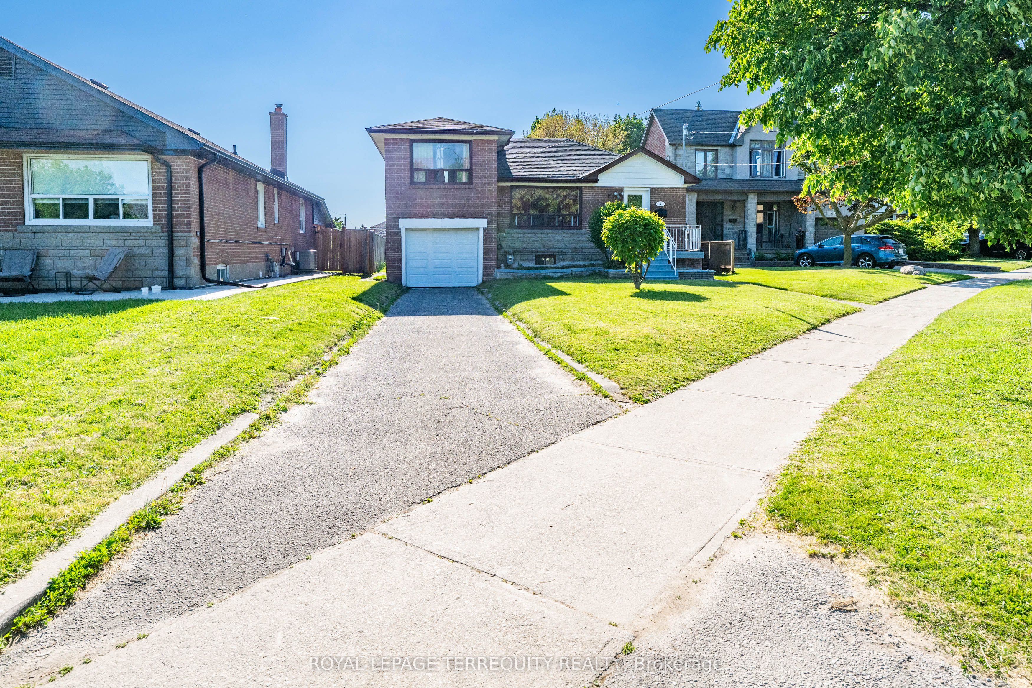 4 Harris Park Drive Property Photo 2