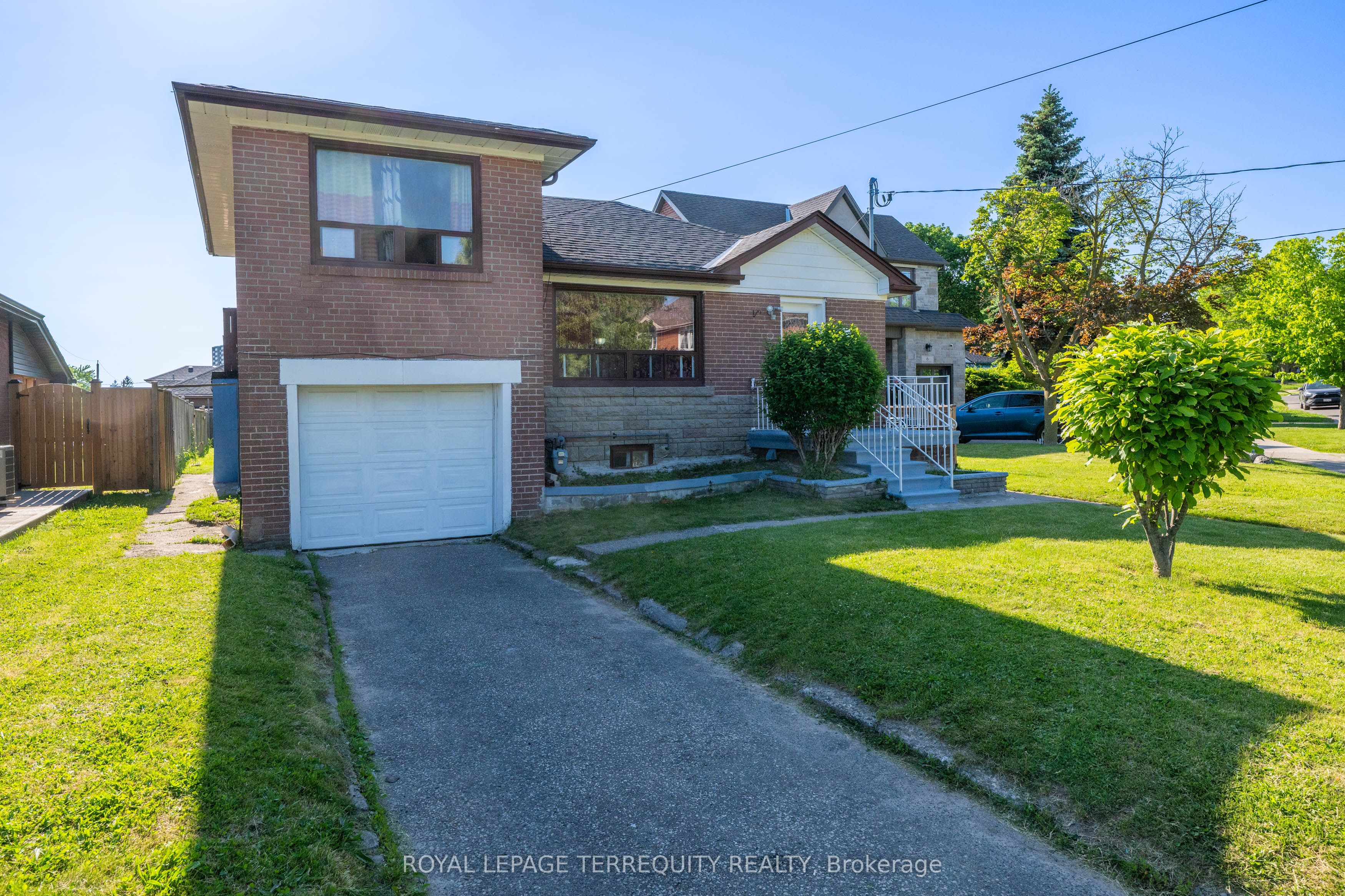 4 Harris Park Drive Property Photo 4