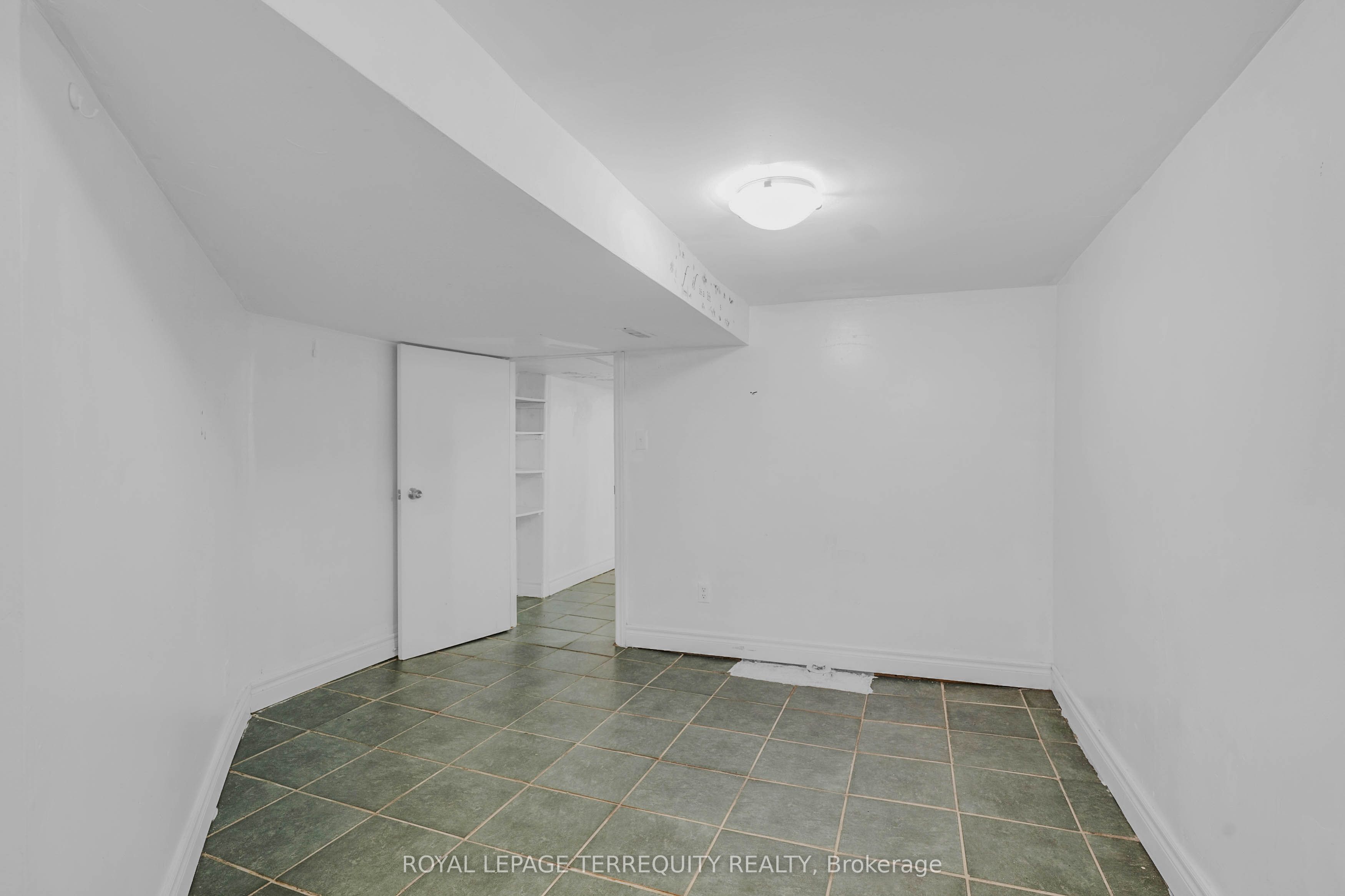 4 Harris Park Drive Property Photo 34