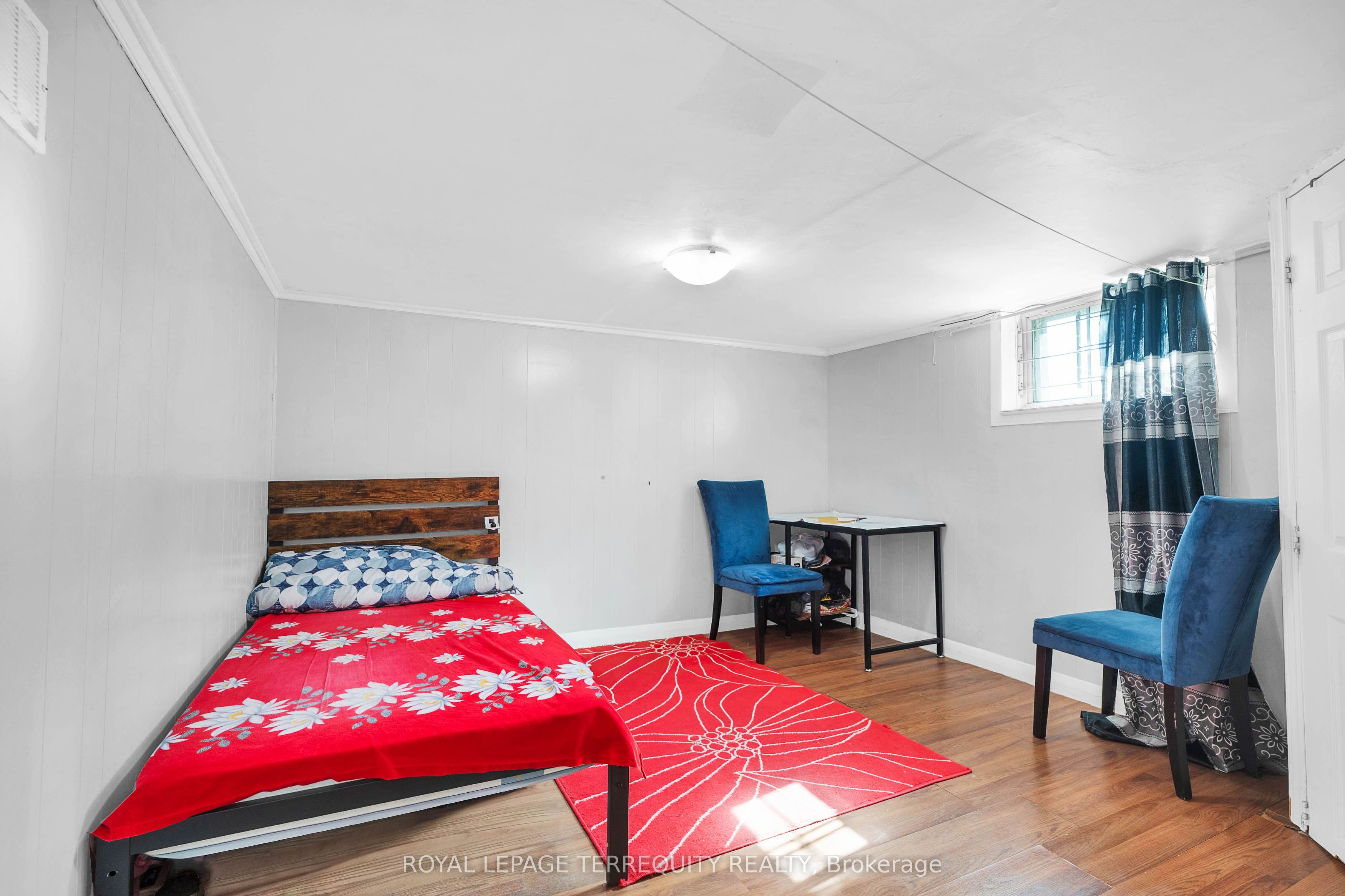 4 Harris Park Drive Property Photo 37