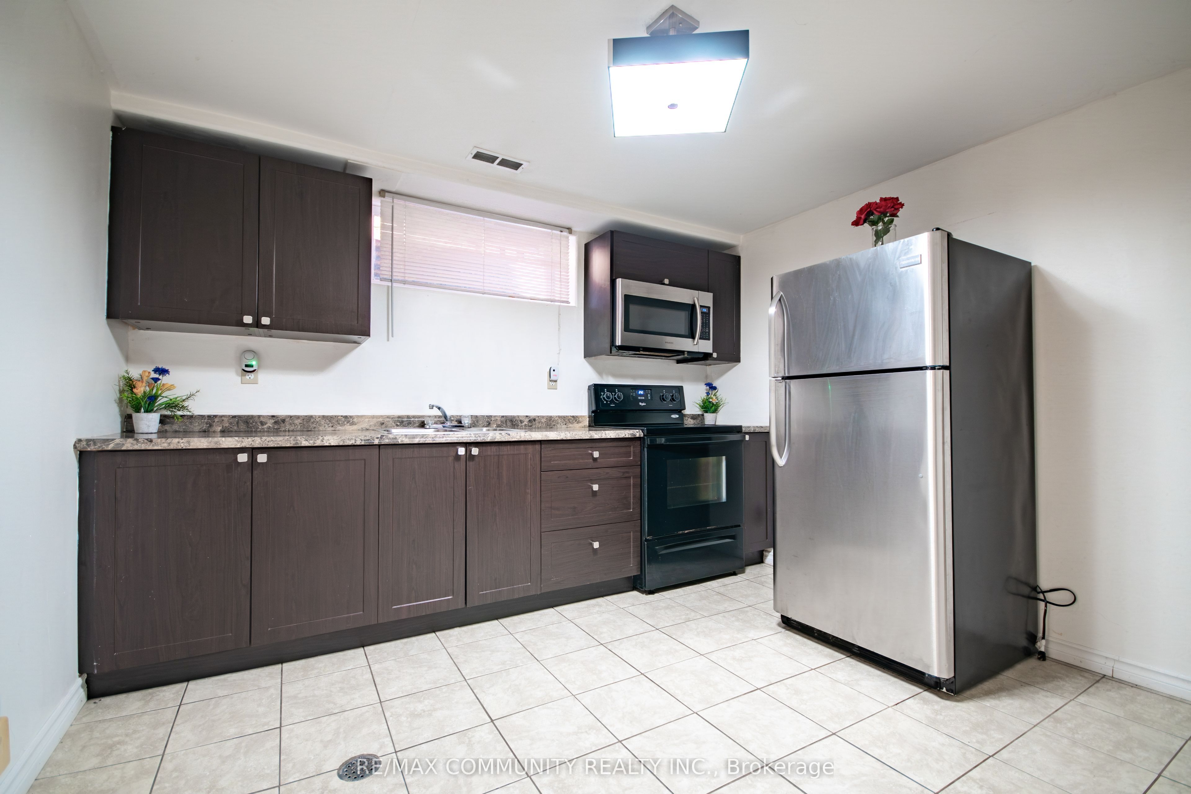 167 Simpson Road Property Photo 26