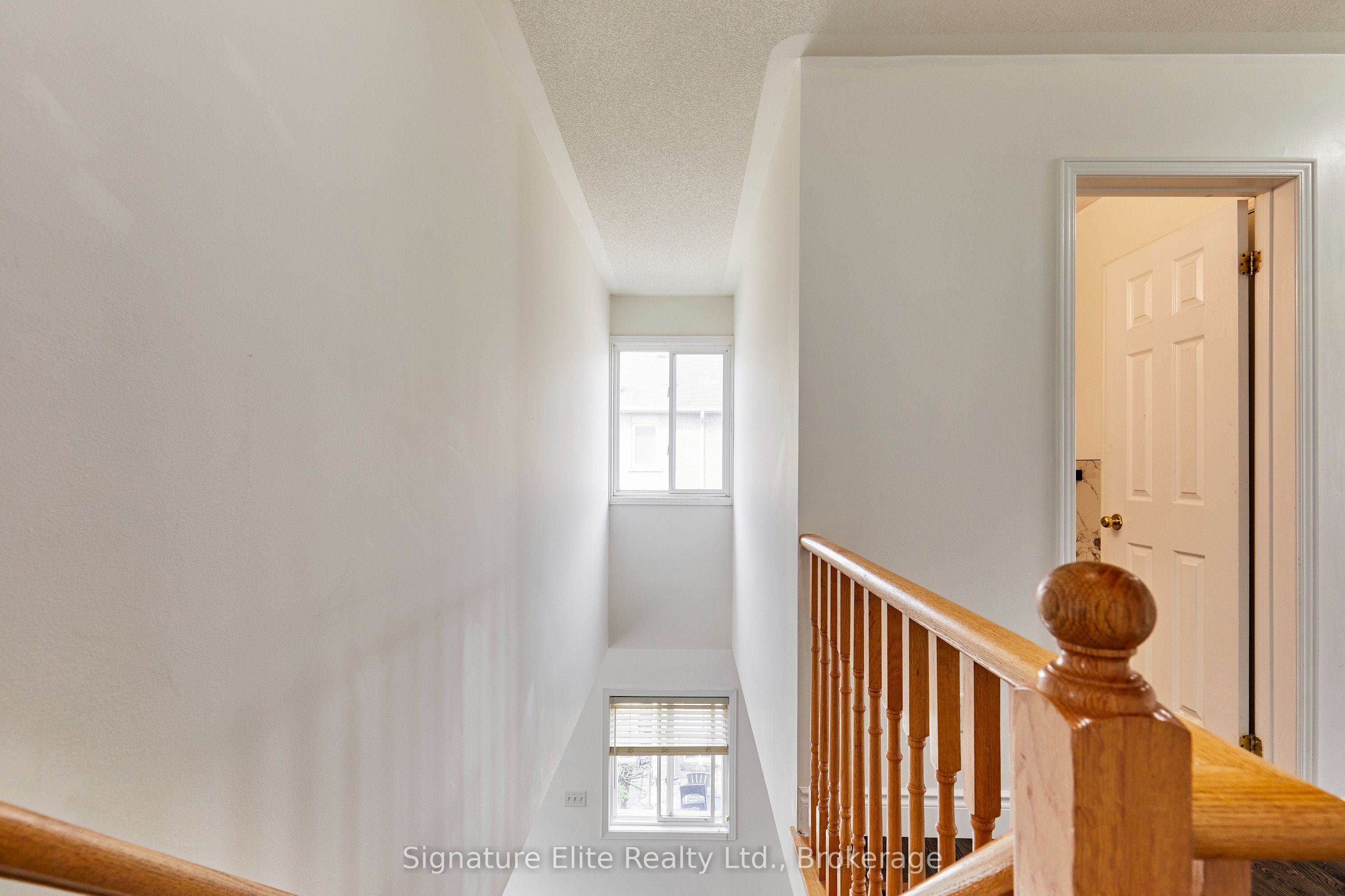 11 Etienne Street Upper Property Photo 15