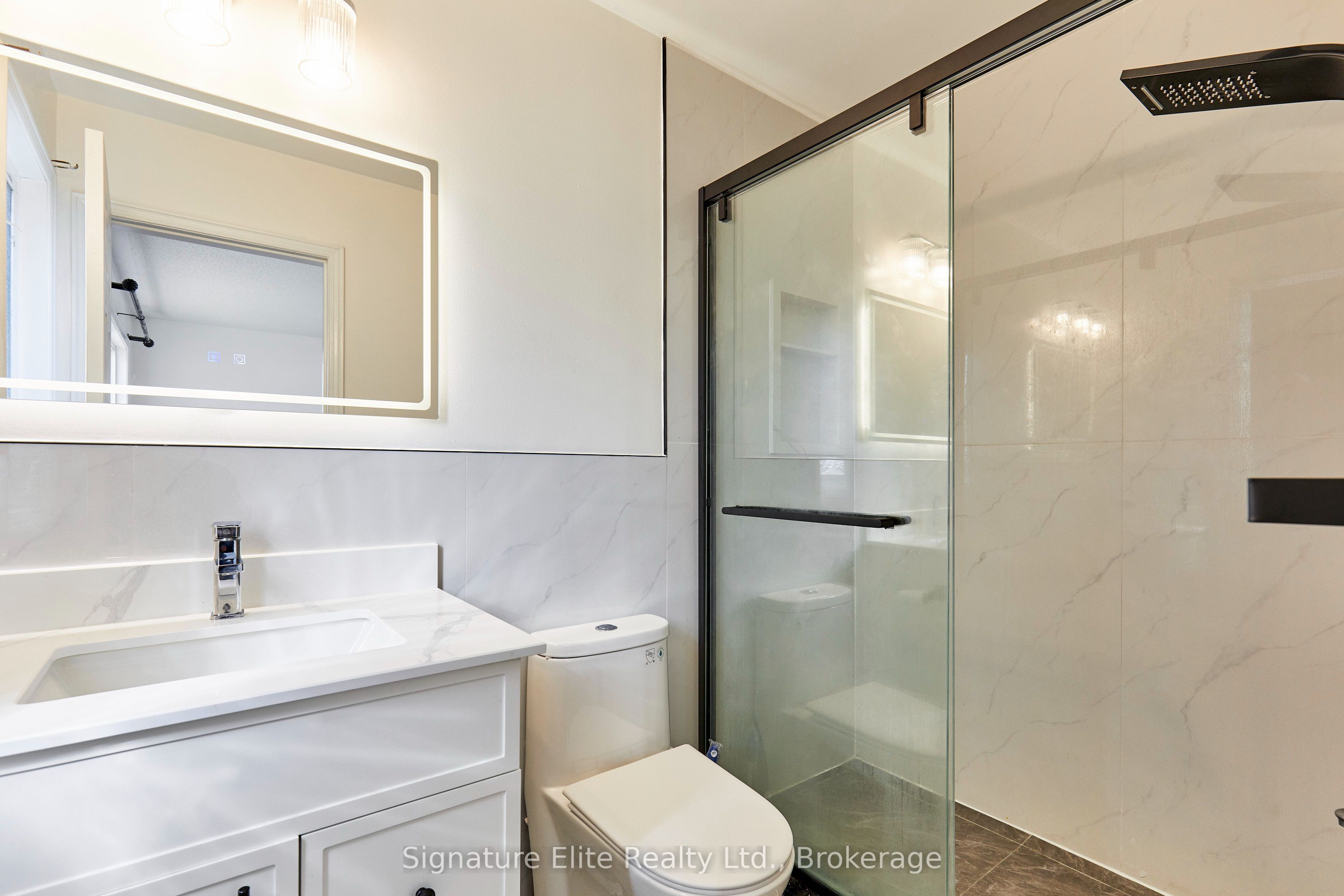 11 Etienne Street Upper Property Photo 19
