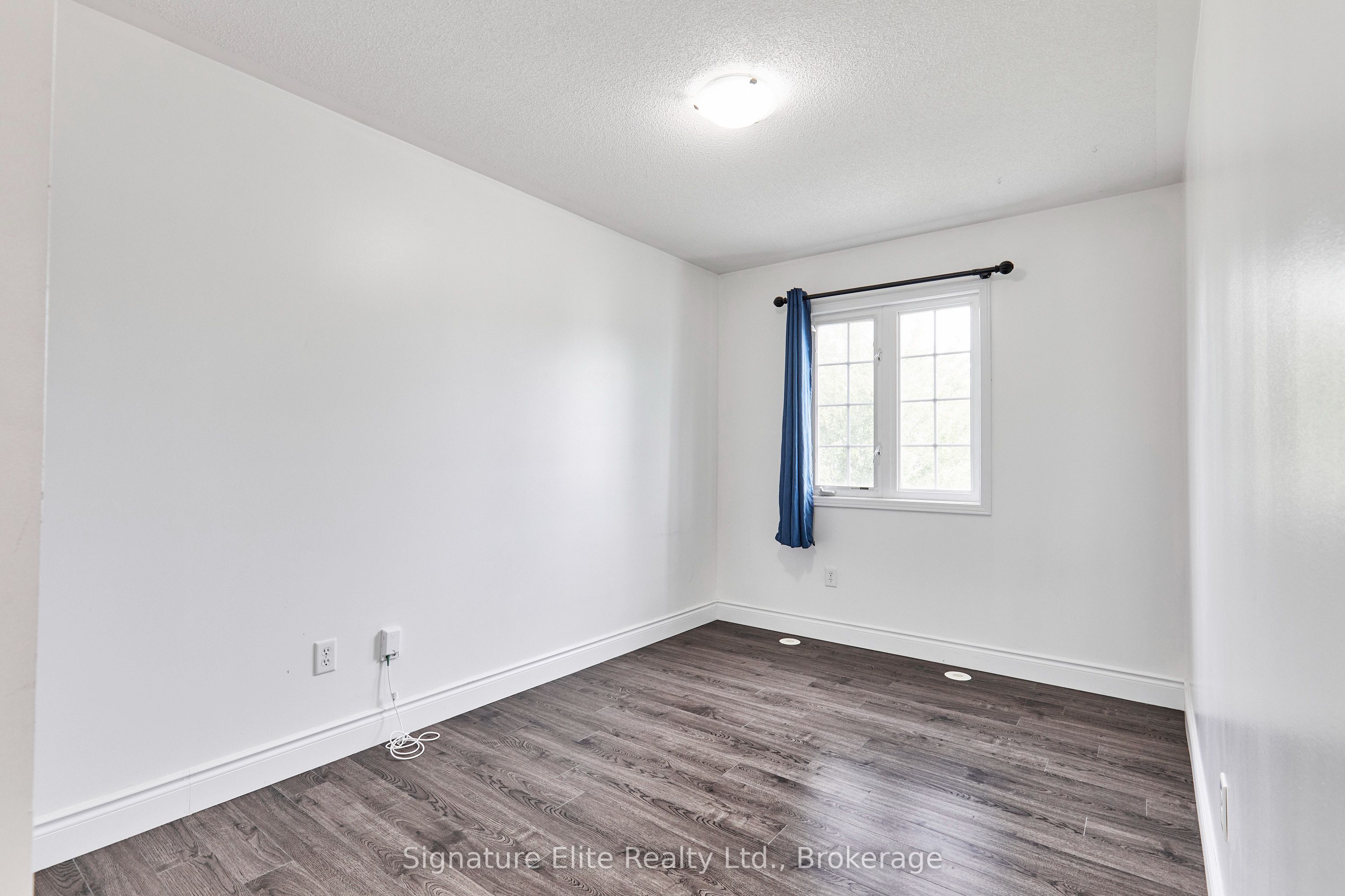 11 Etienne Street Upper Property Photo 25