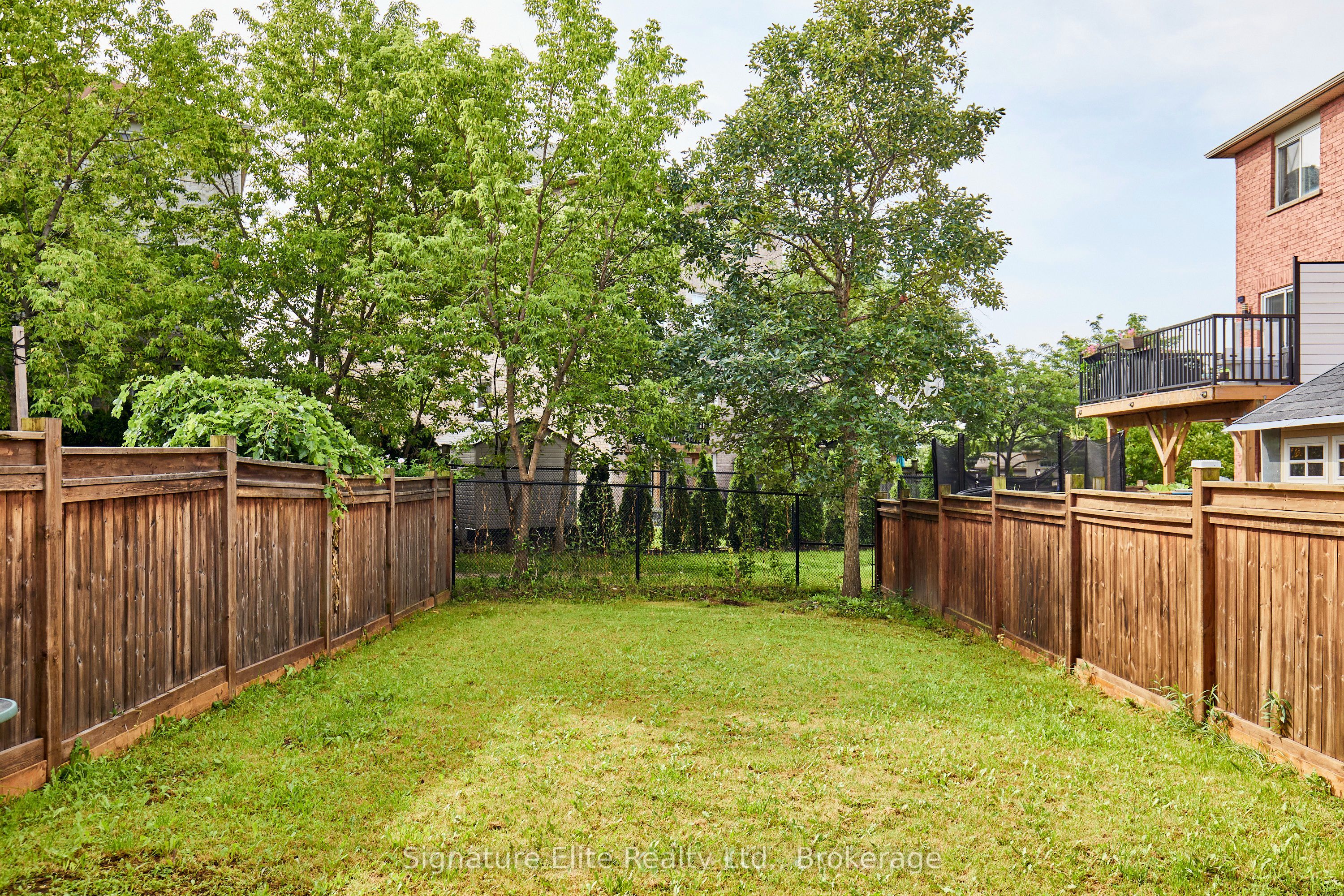 11 Etienne Street Upper Property Photo 29