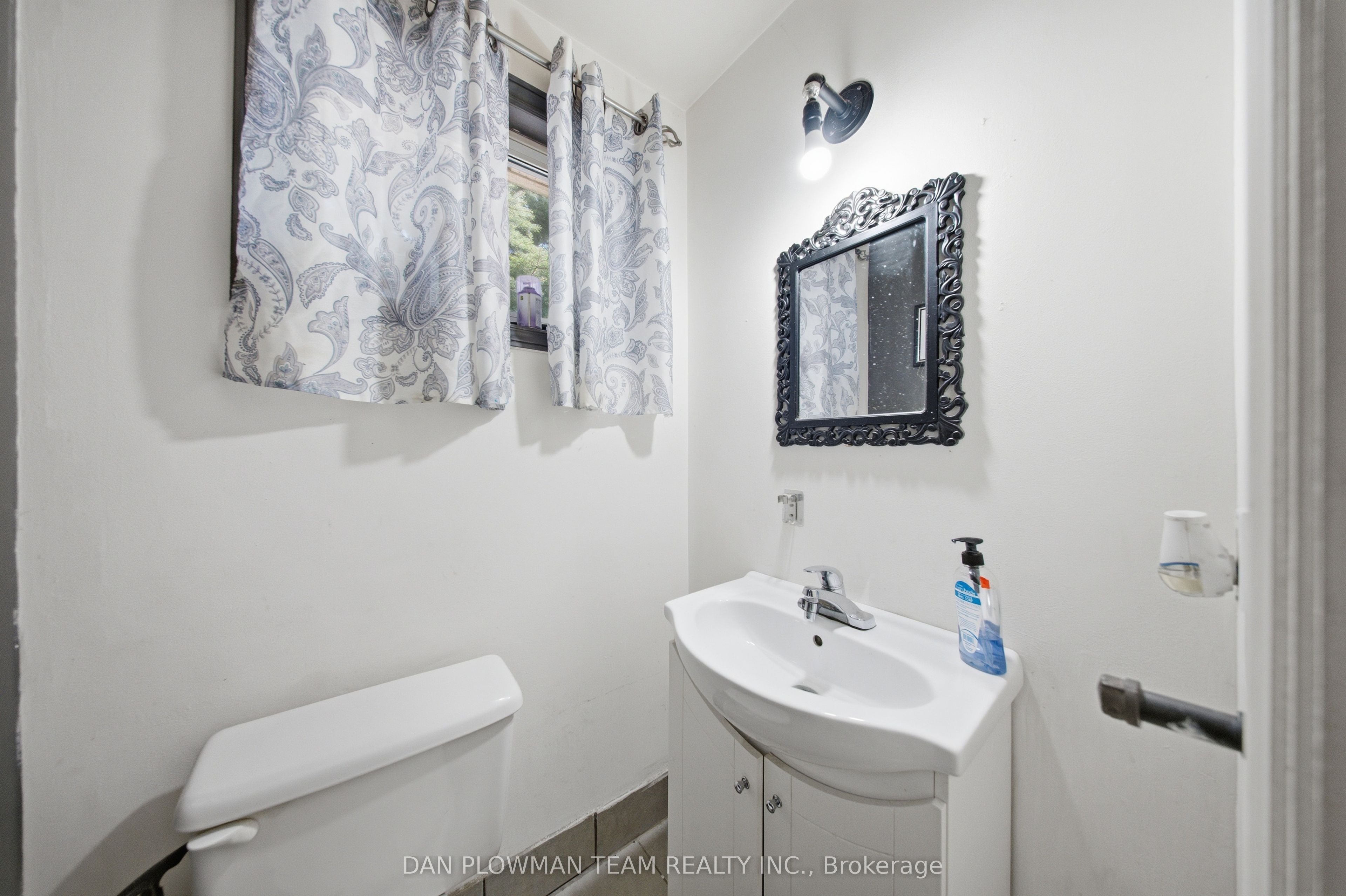 387 Albert Street Property Photo 19