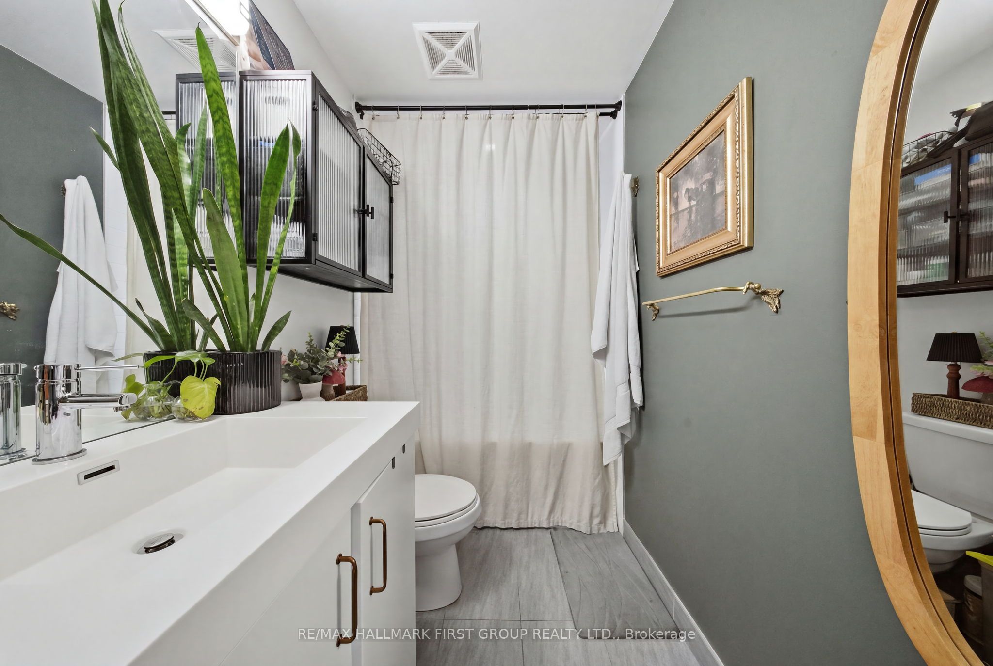 1010 Dundas St E Street 325 Property Photo 16