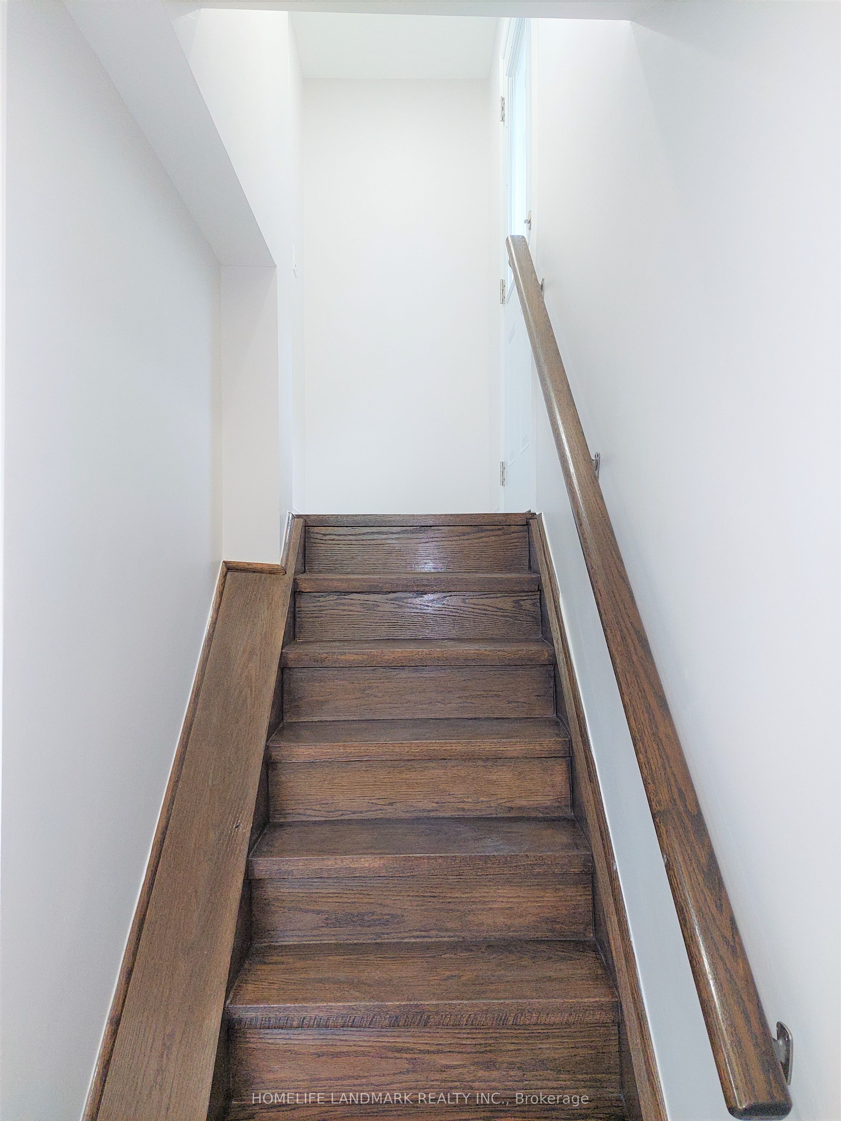 38 Mendip Crescent Bsmt Property Photo 2