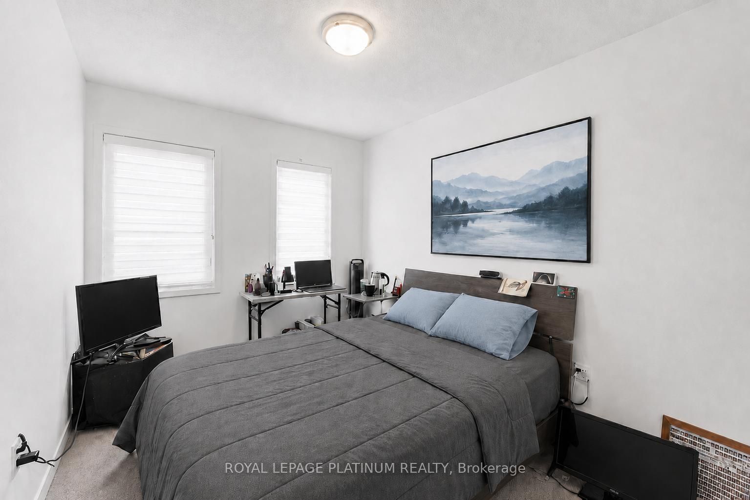 895 Kicking Horse Path Property Photo 6