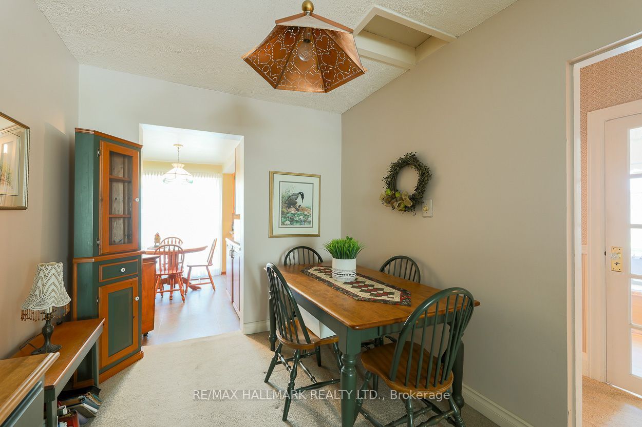 40 Pinegrove Avenue Property Photo 8