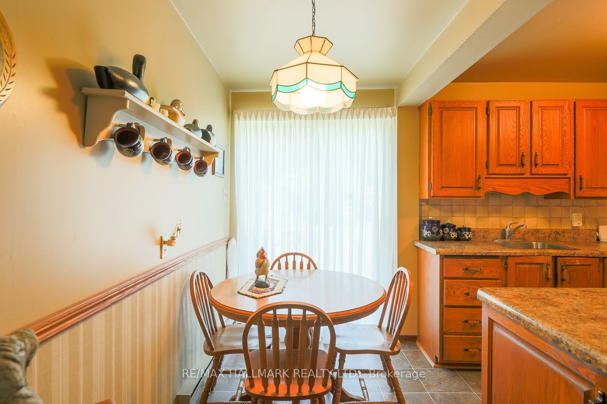 40 Pinegrove Avenue Property Photo 11